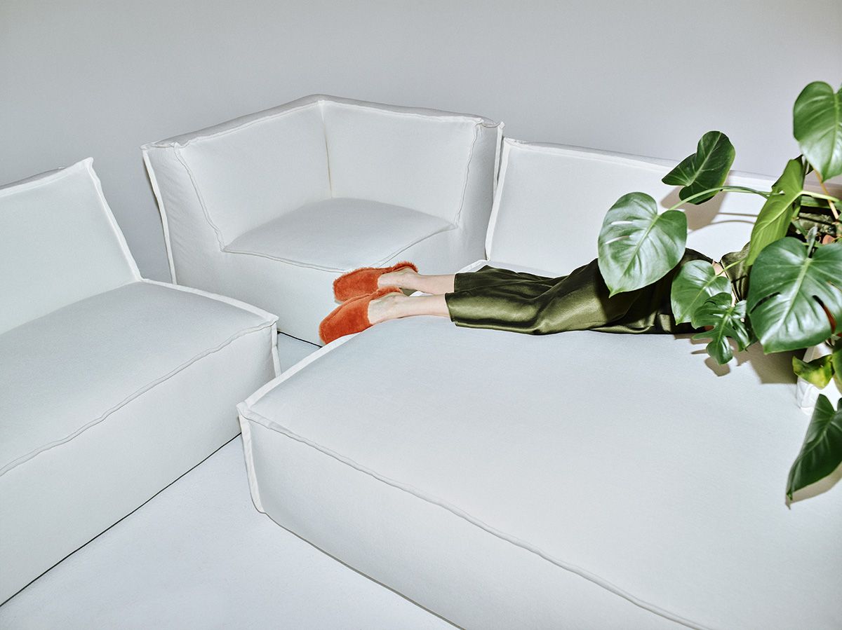 Modulares 4-Sitzer Sofa mit Fußstütze DRIFTER, gepolstert