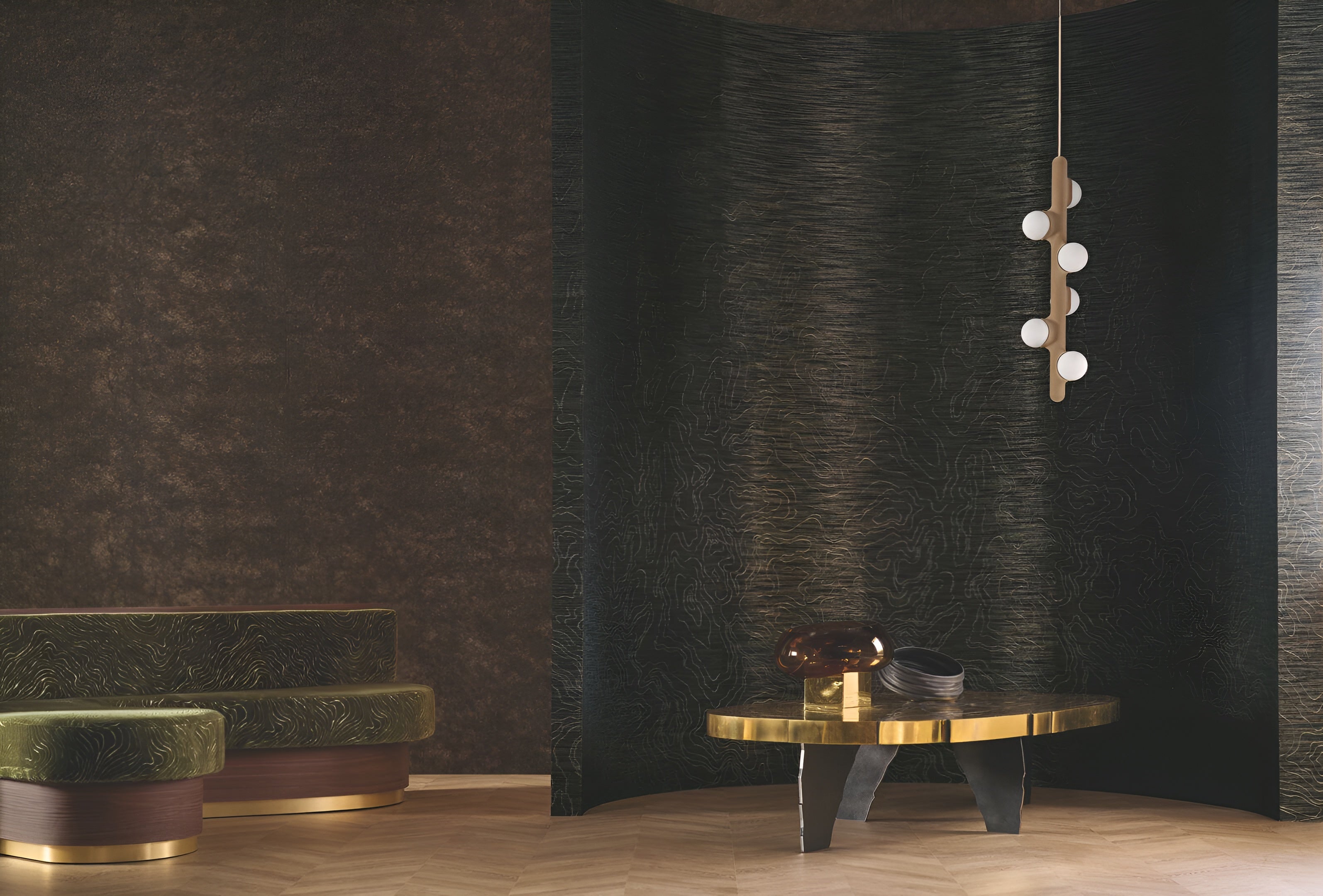 Strukturierte textile Tapete mit metallischem Glanz und Falten OXEA - TOPAZE grün mit Gold