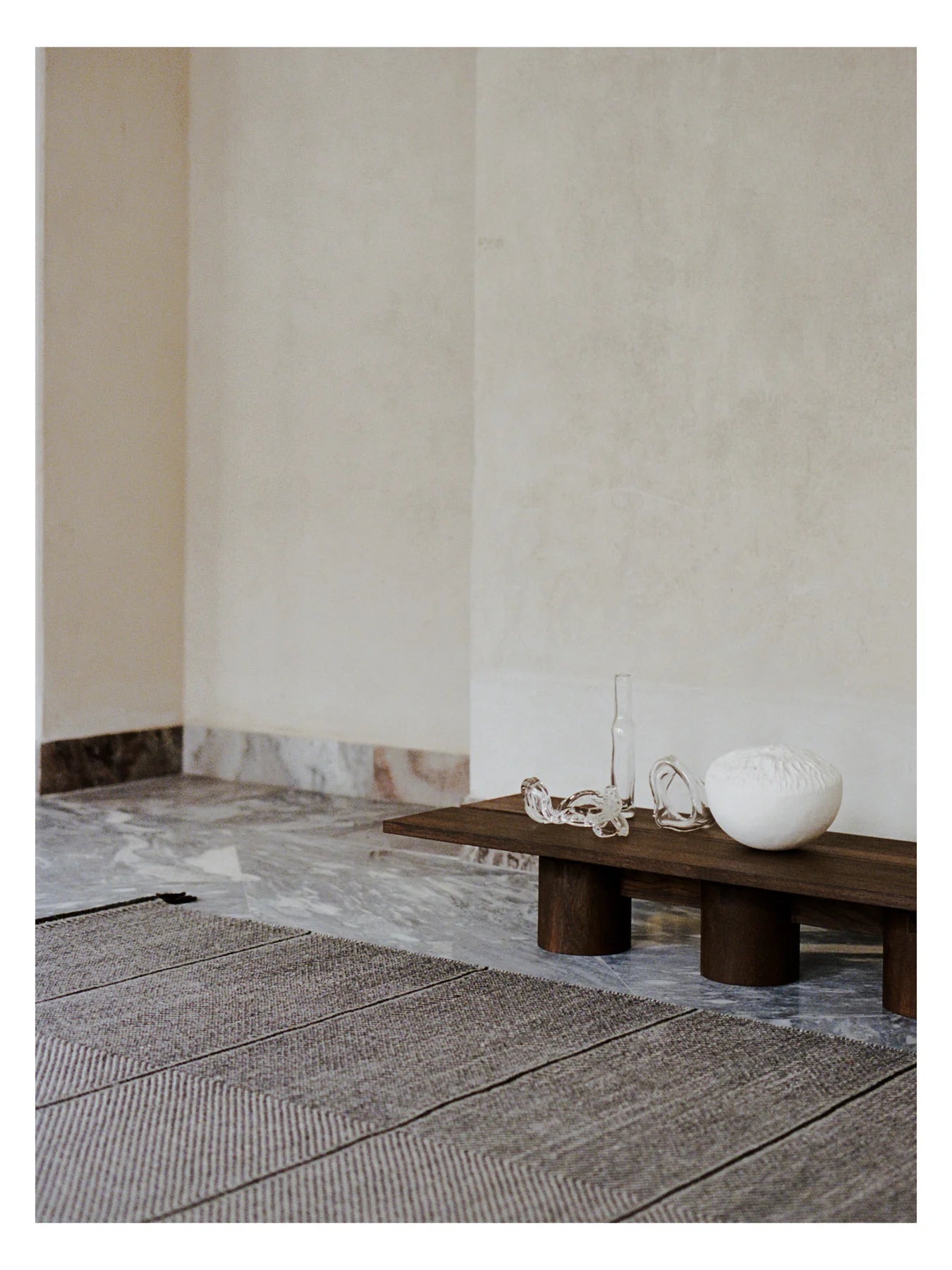 VISION WALK Gray Rug with Dark Gray