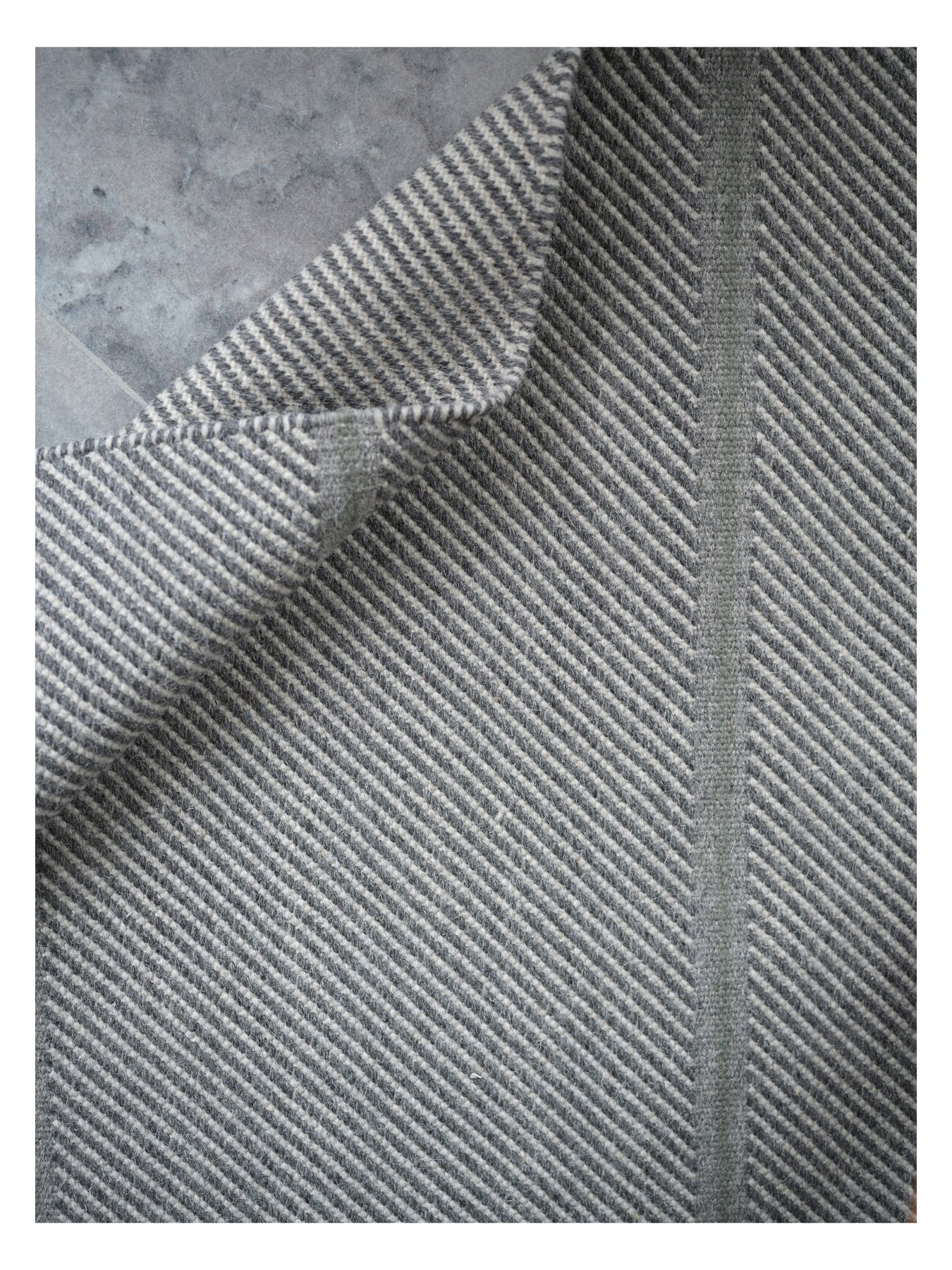 Teppich VISION WALK grau mit moosgrün