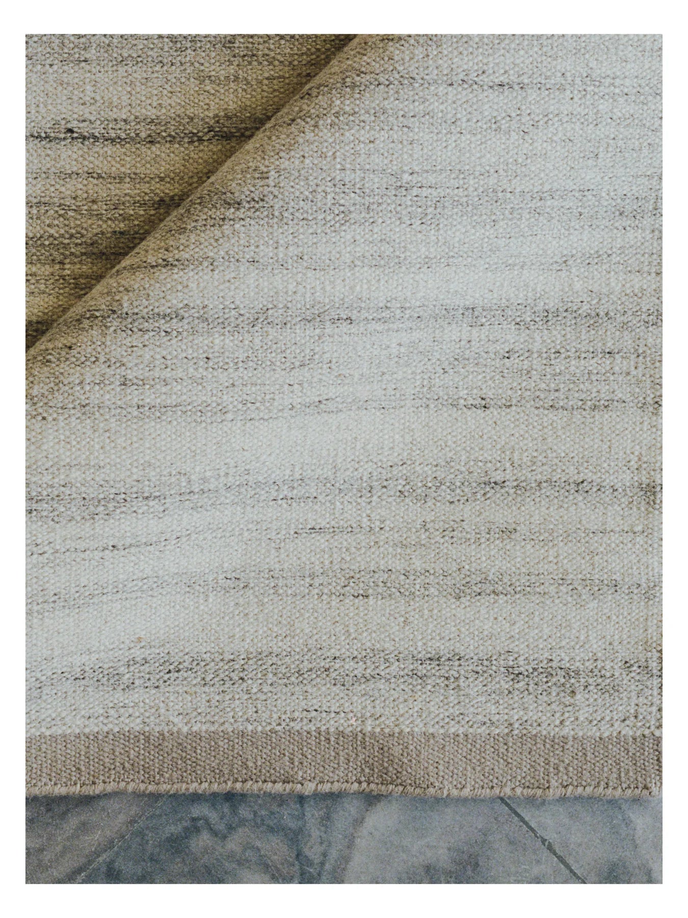 FUTURE SEEDS beige rug
