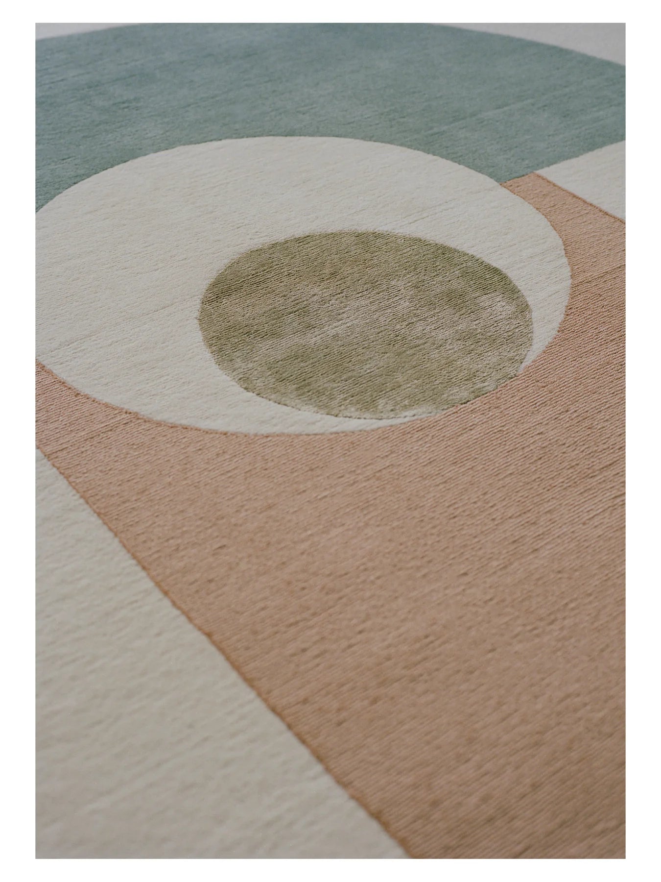 ETERNAL ORB round carpet dark beige