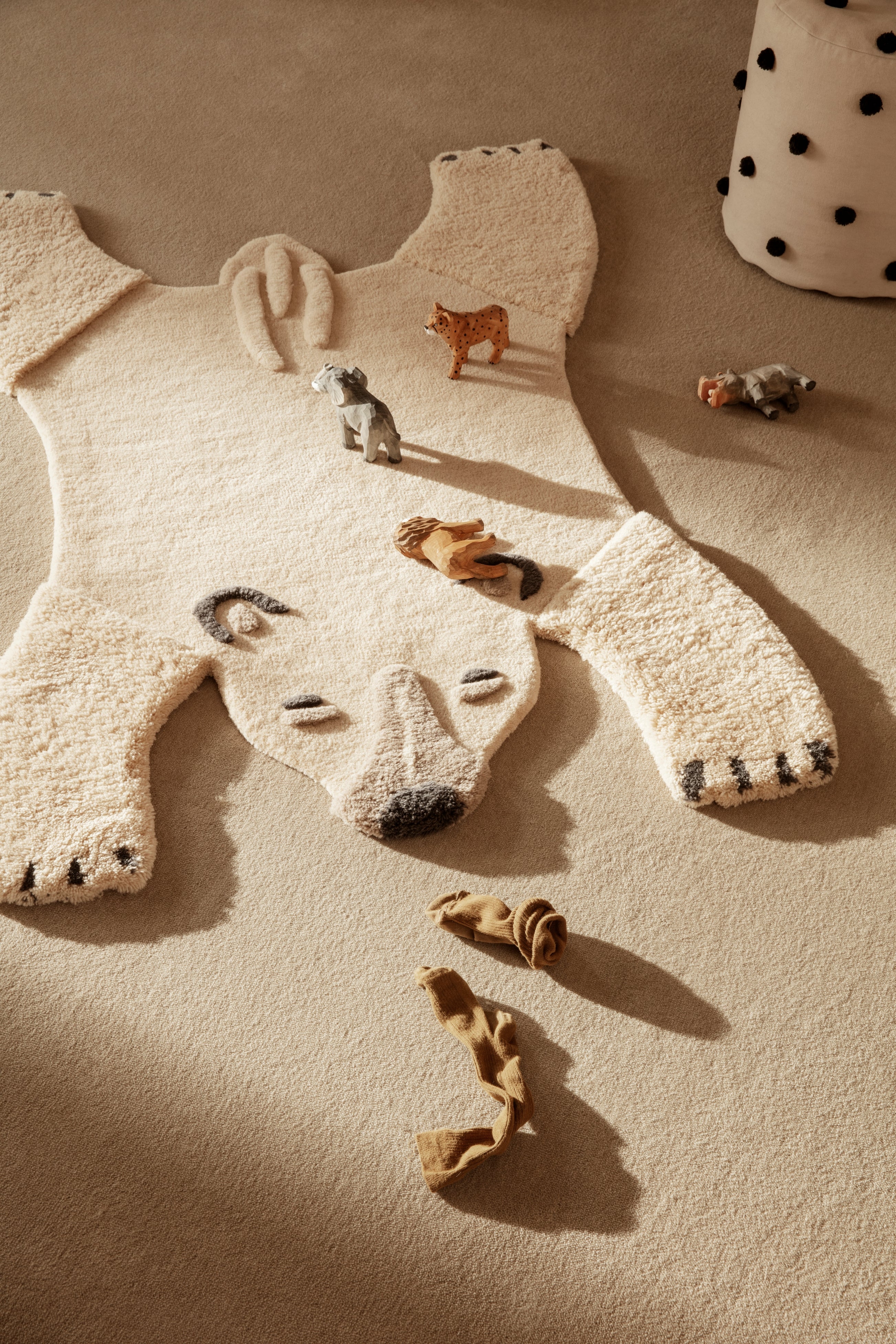 POLAR BEAR beige rug