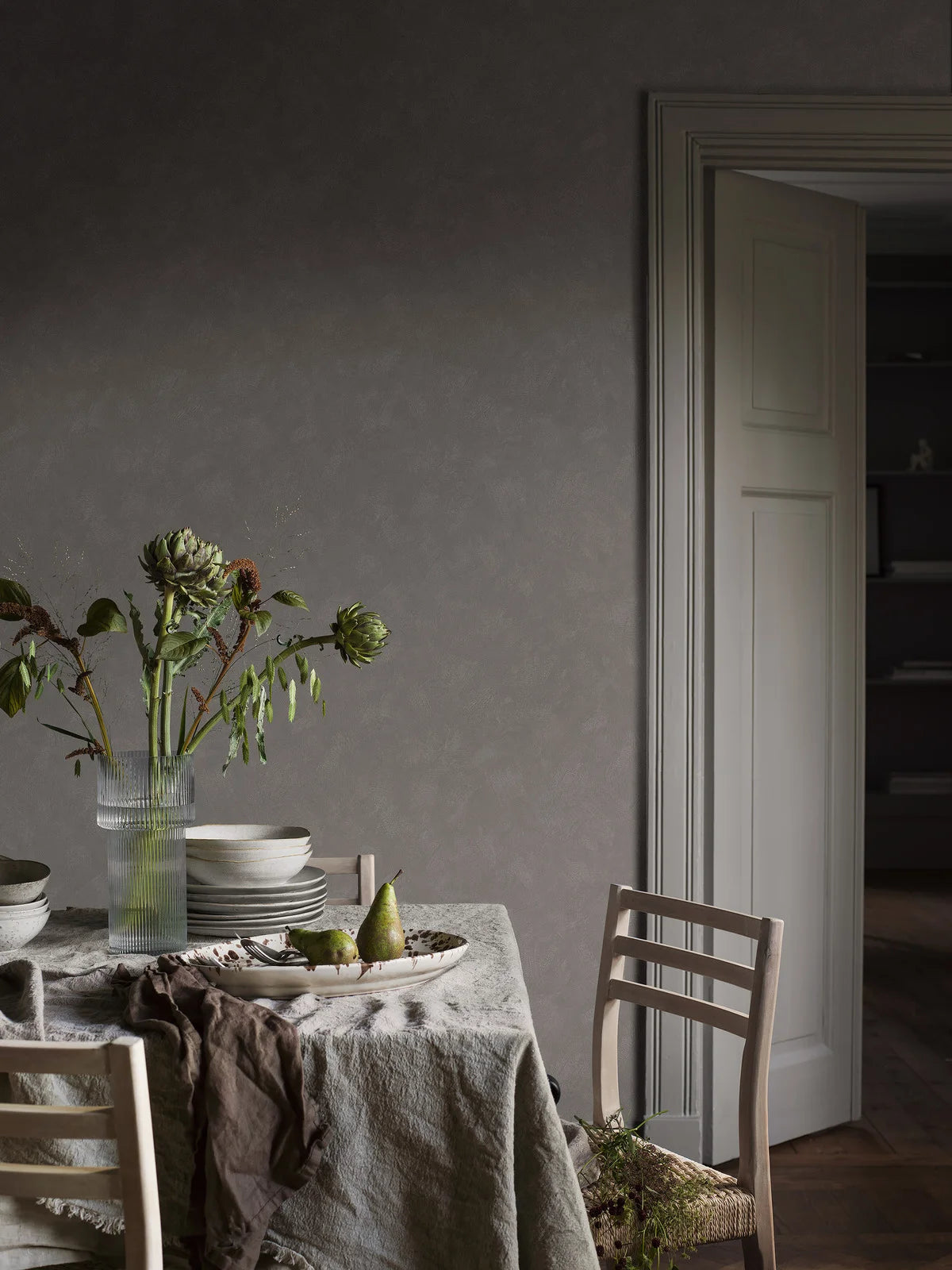 Painter's Wall Gray Gypsum Effect Wallpaper