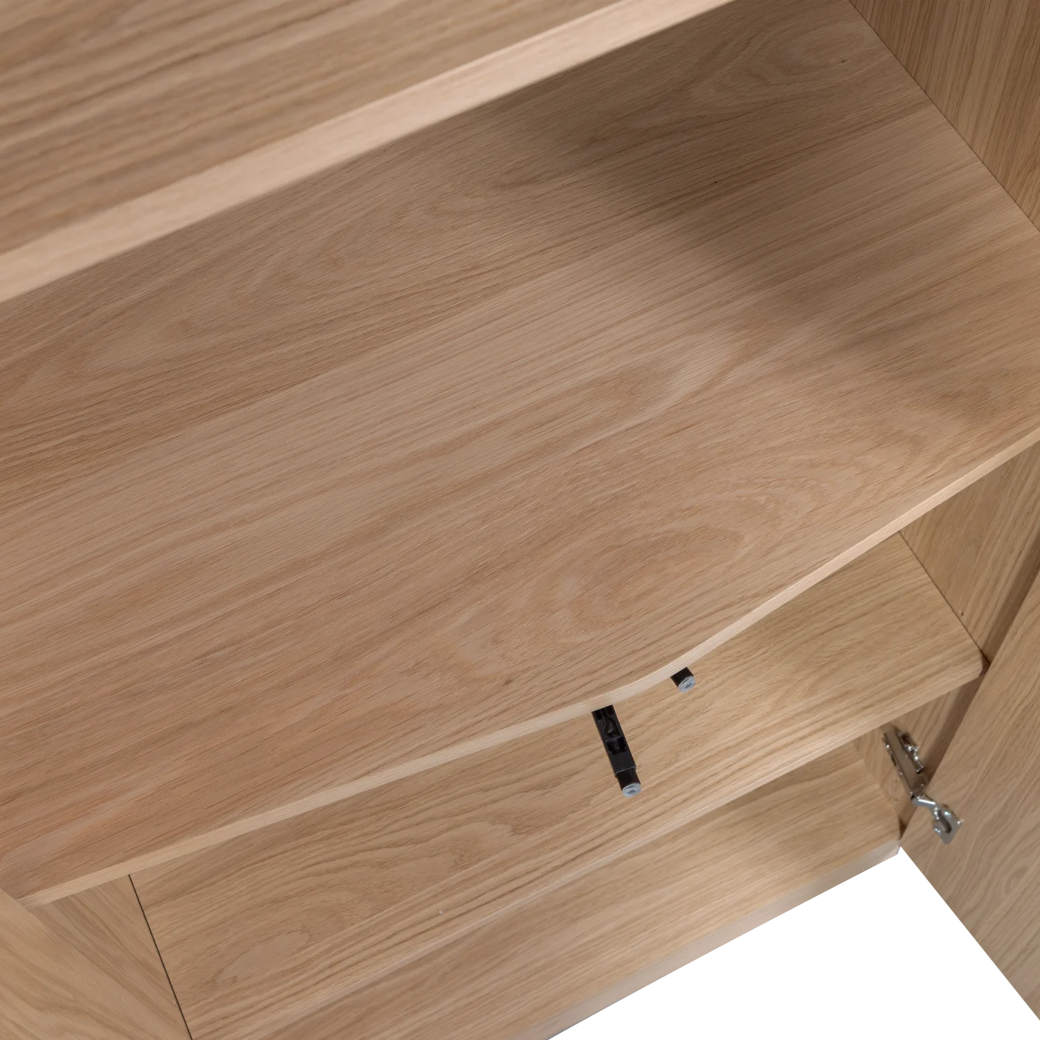 ZUMA Schrank aus Eichenfurnier