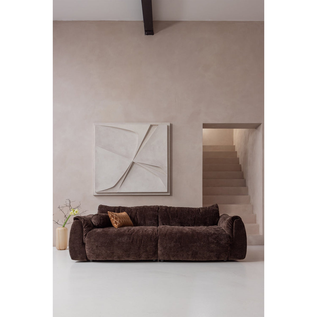 Sofa 2-osobowa BAGGY szenil 3D ciemnobrązowy – ujęcie 2