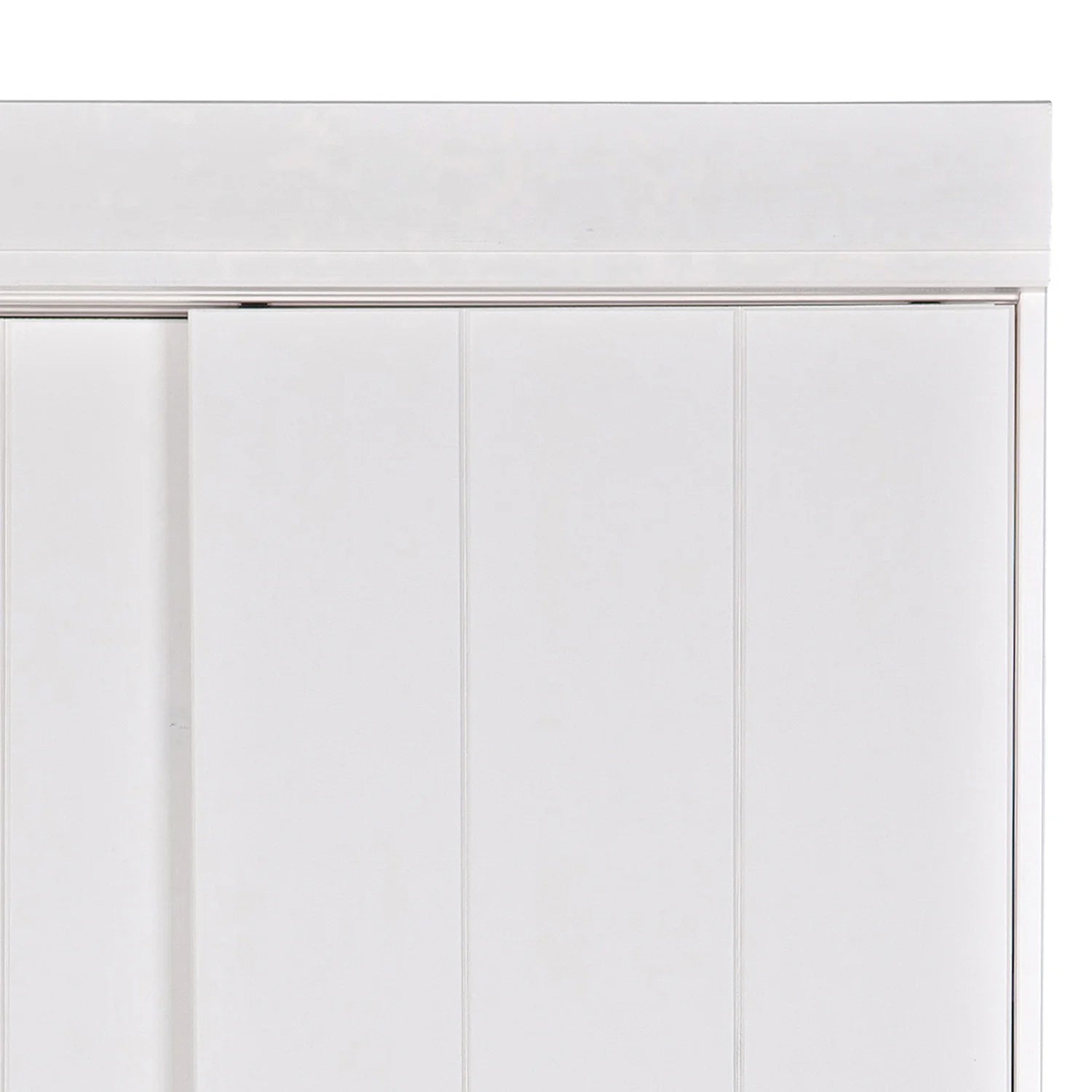 Weißer Reihengarderobe