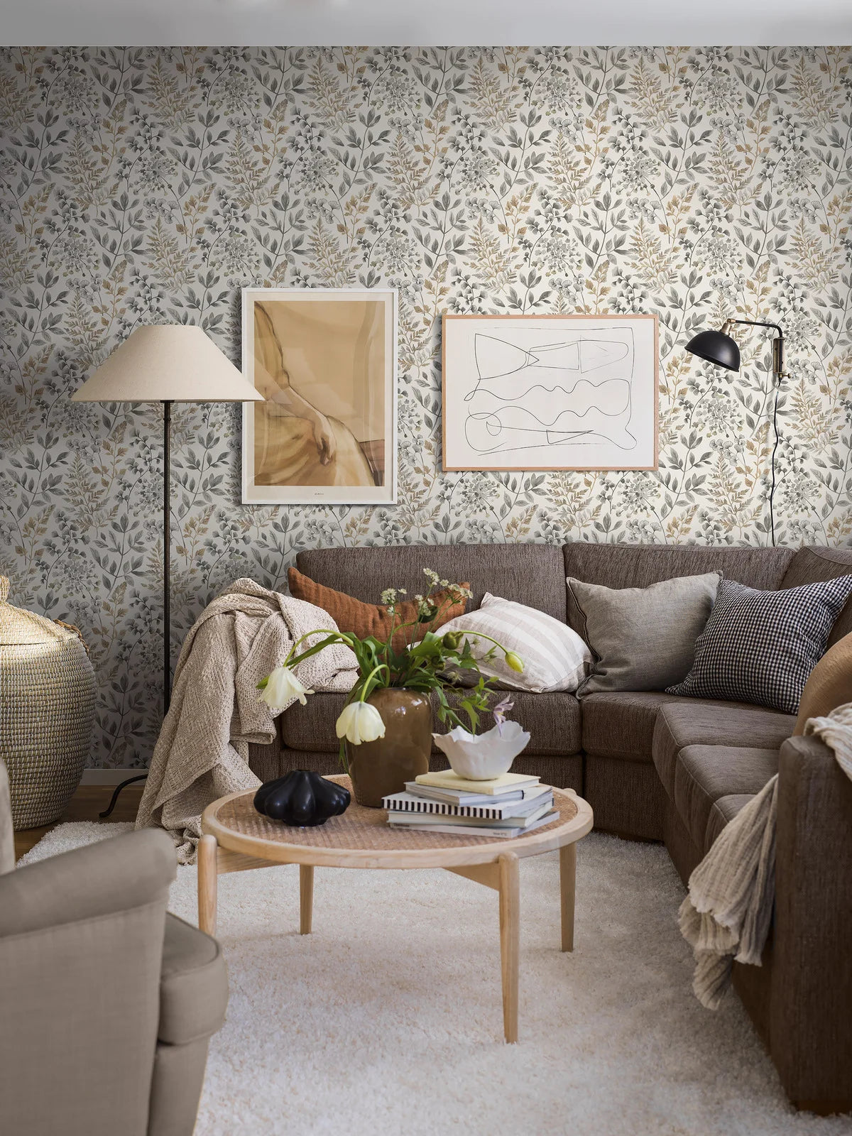 Vlies-Tapete mit pflanzlichem Muster SIGRID in Beige mit Grün