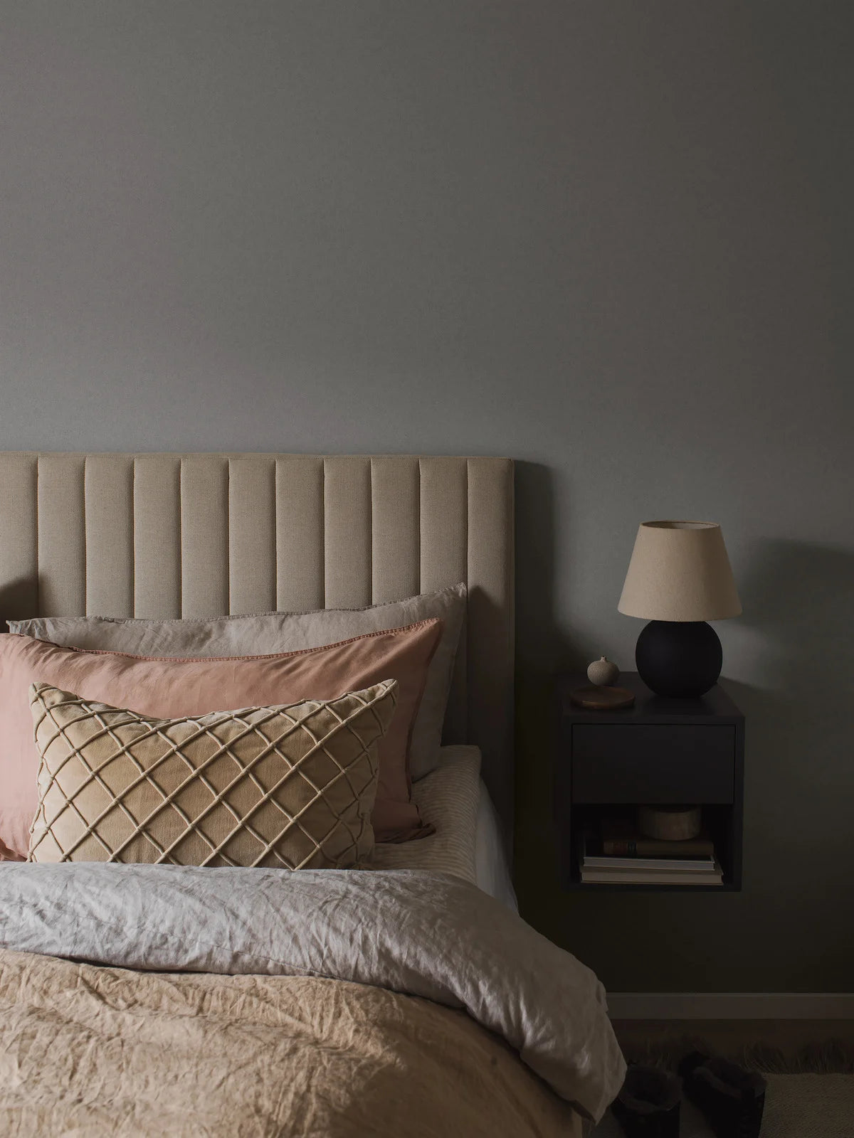 Vlies-Tapete aus Papier in Steinoptik KIM dunkelgrau