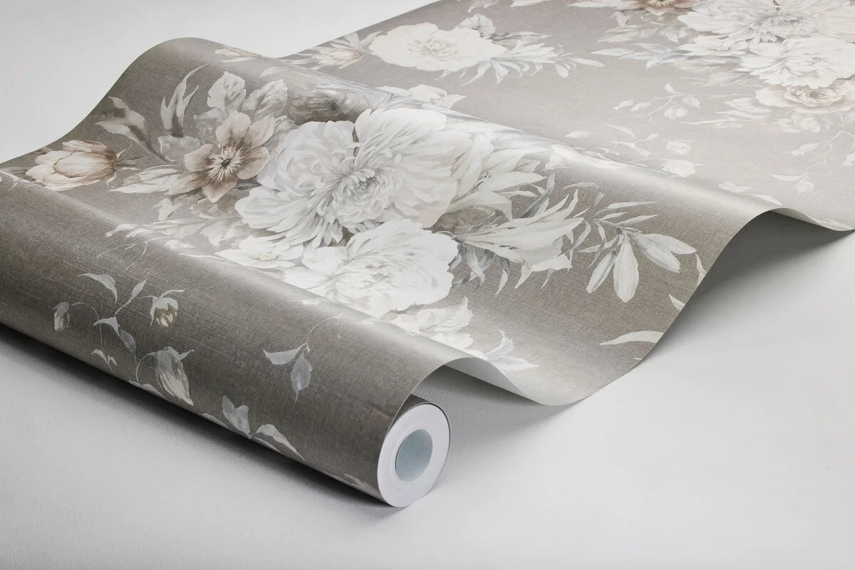 Vlies-Tapete mit pflanzlichem Muster FLORAL CHARM braun mit weißem Hintergrund