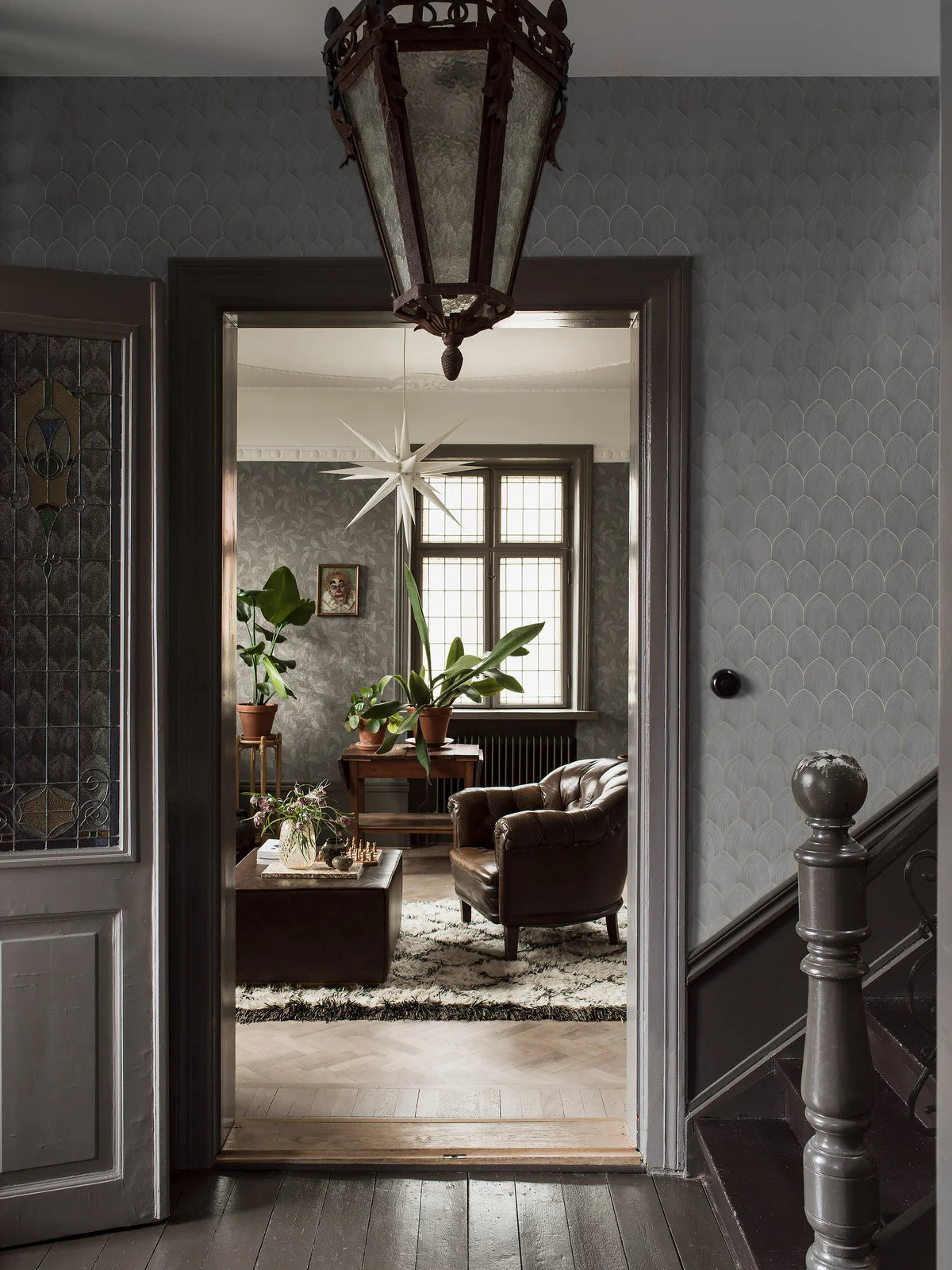 Tapete mit geometrischem Muster von Bögen GOLDEN ARCHES grau