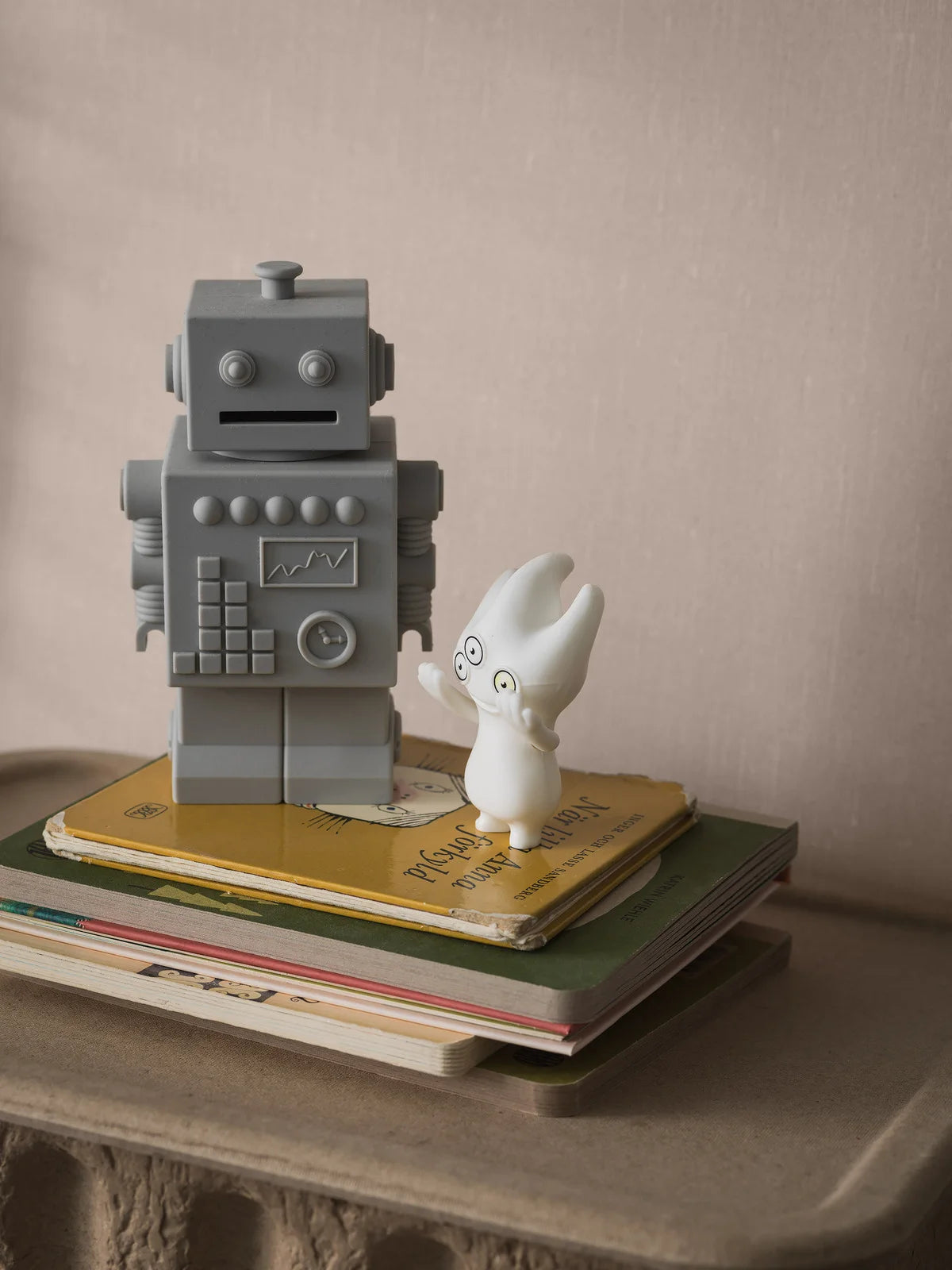 Structural wallpaper resembling linen LINEN - SOFT BLUSH light pink