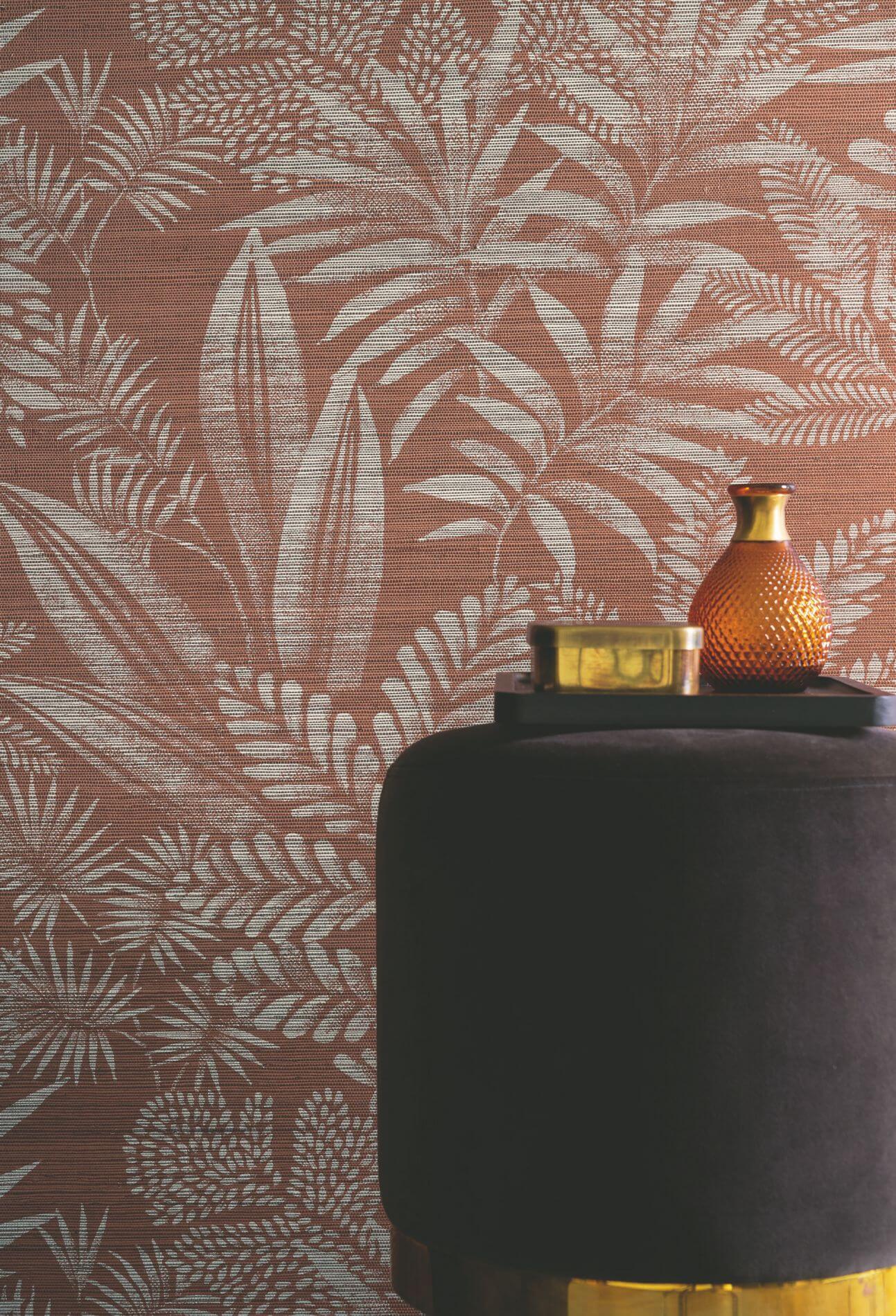 Structural wallpaper made of sisal with a plant motif of MANDRARE leaves - TERRACOTA terracotta with white