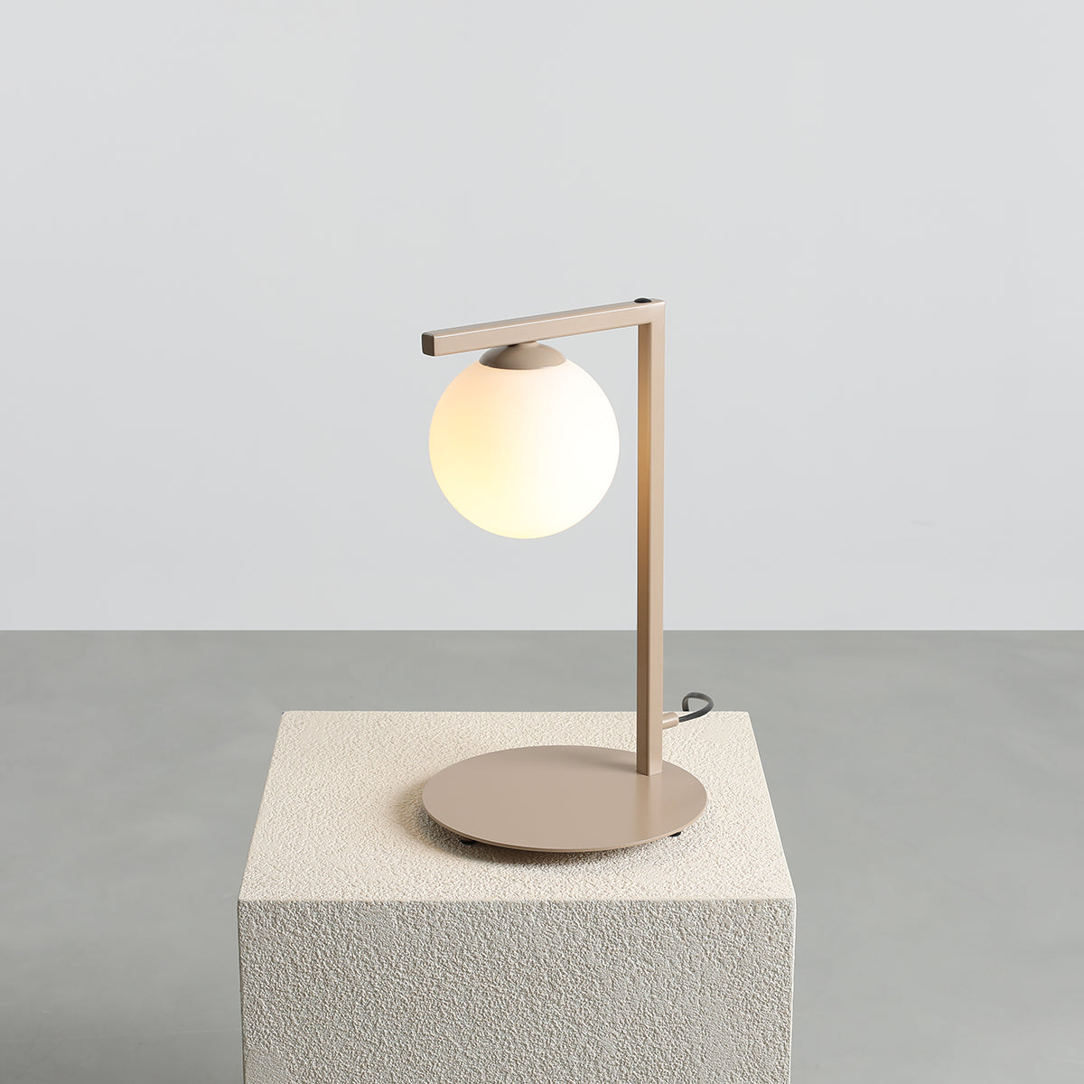 ZAC Tischleuchte beige