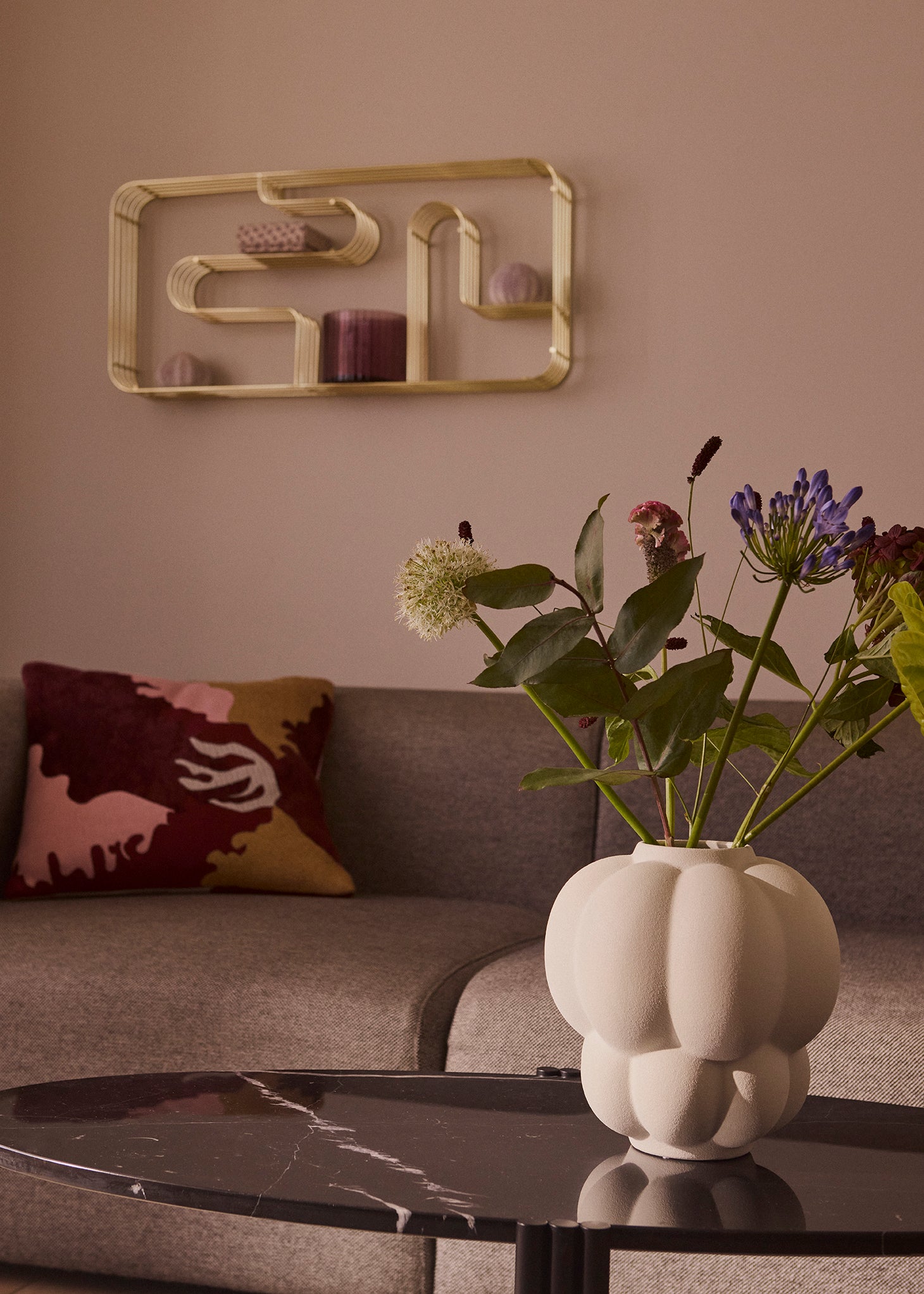 Wandregal CURVA gold