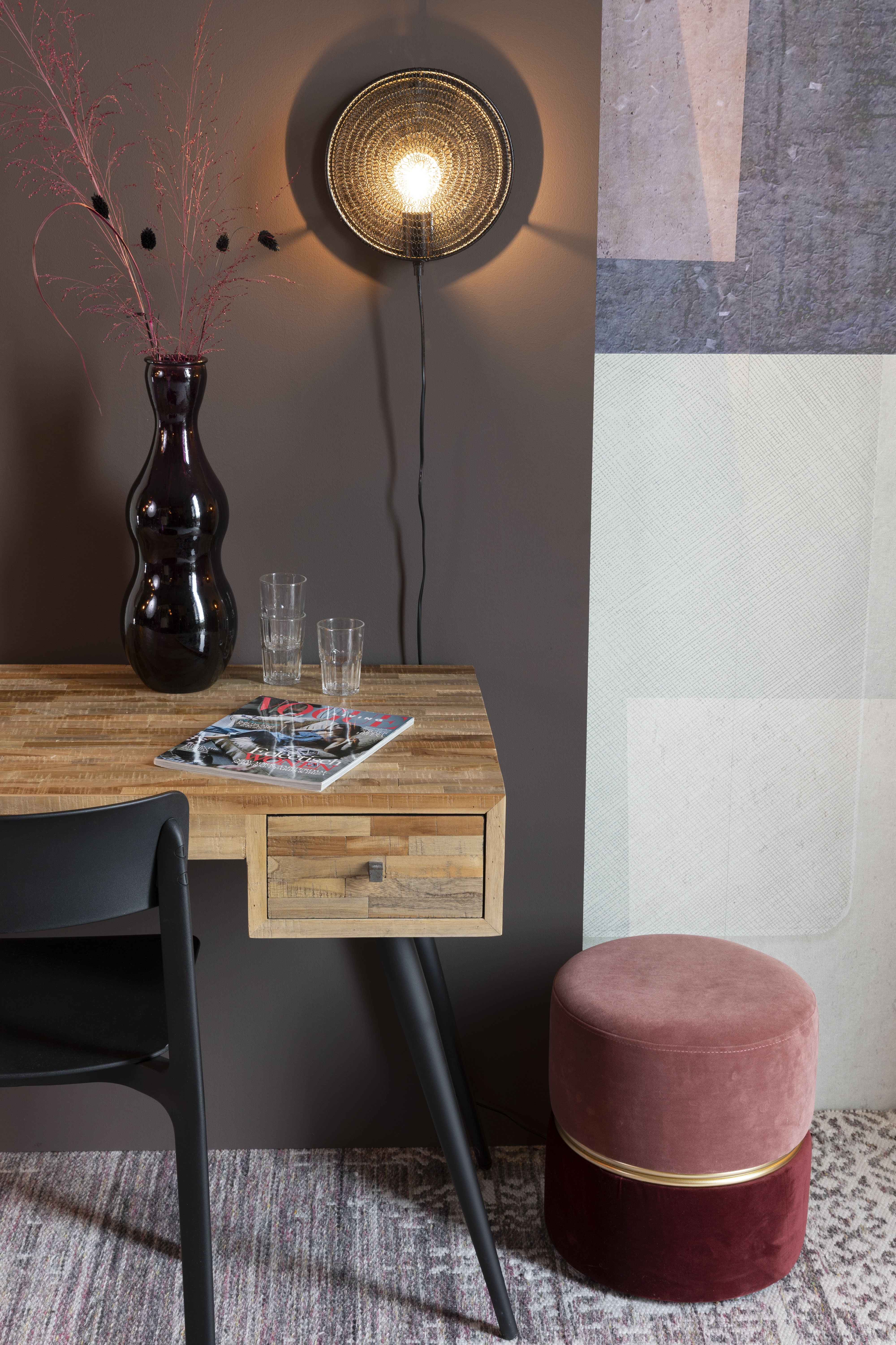 LEA black wall lamp
