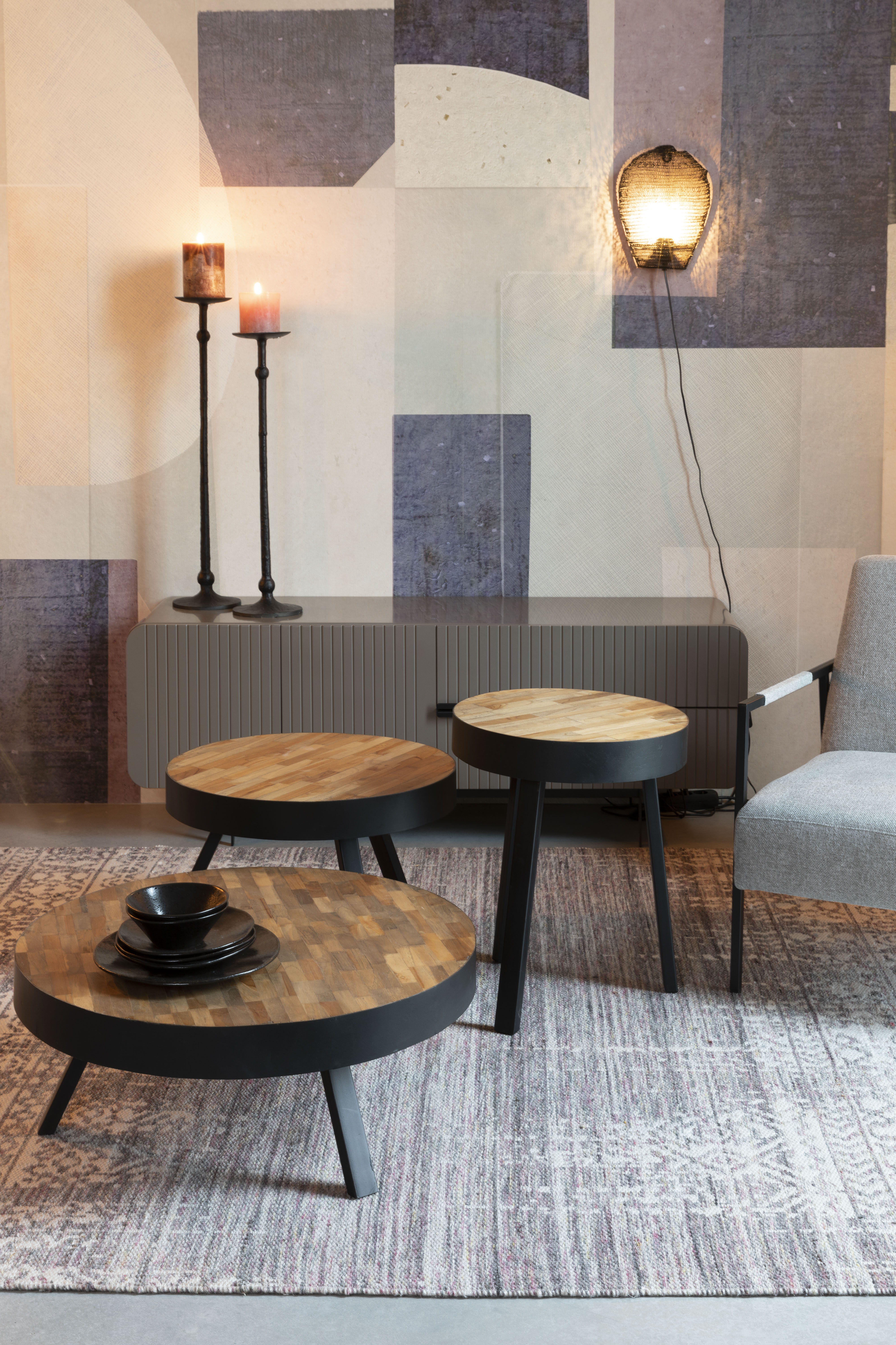 LEA black wall lamp