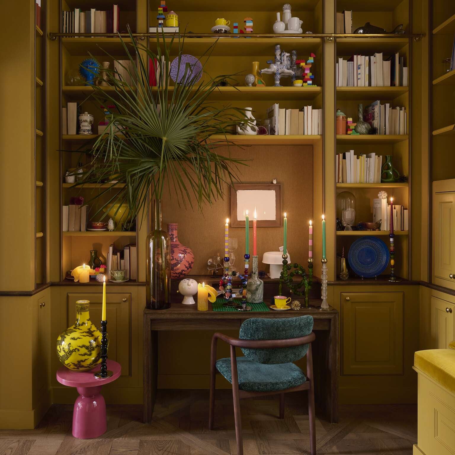 HENRY Armchair with Armrests in Dark Green with Wooden Base