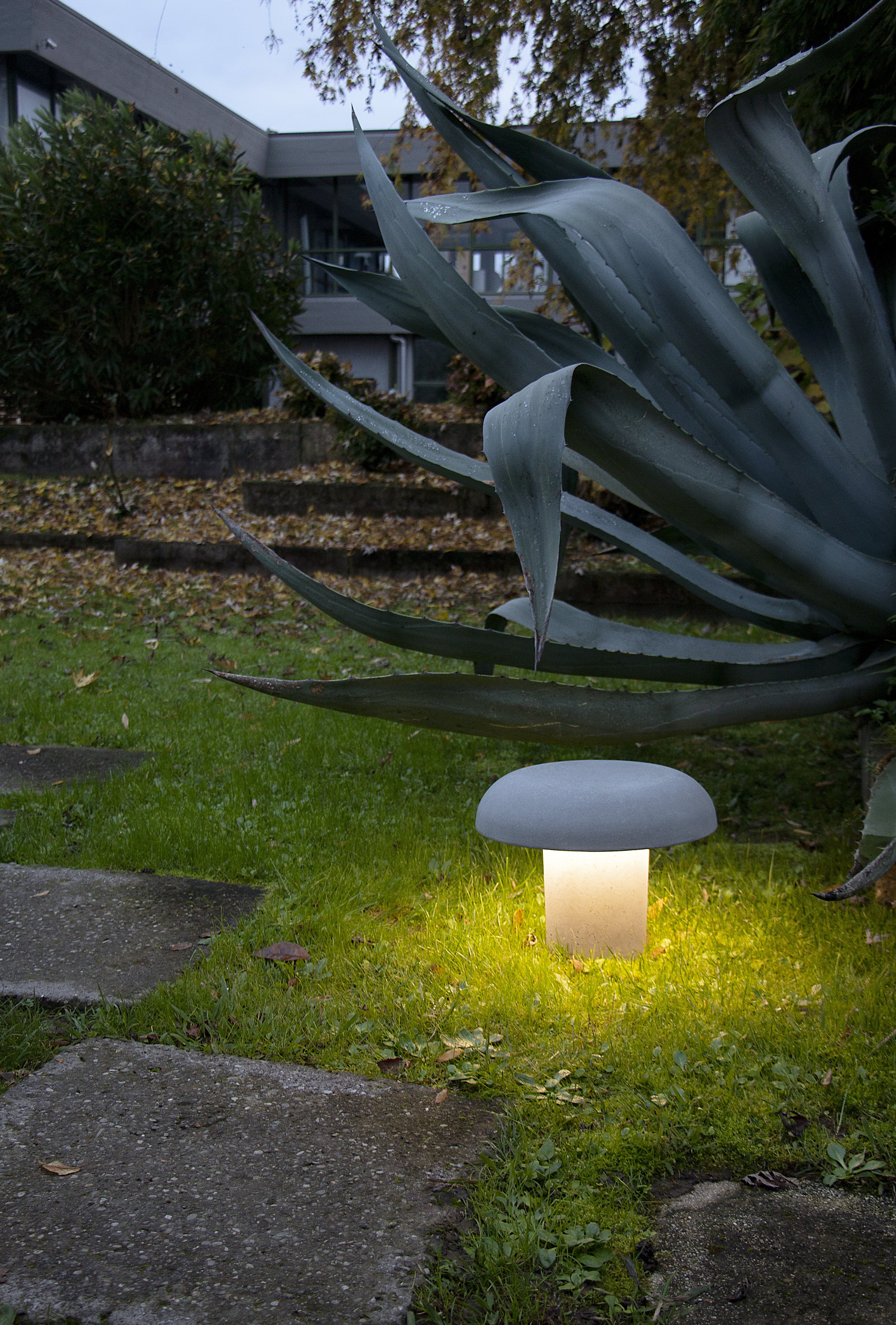 Außenlampe AMANITA grauer Beton