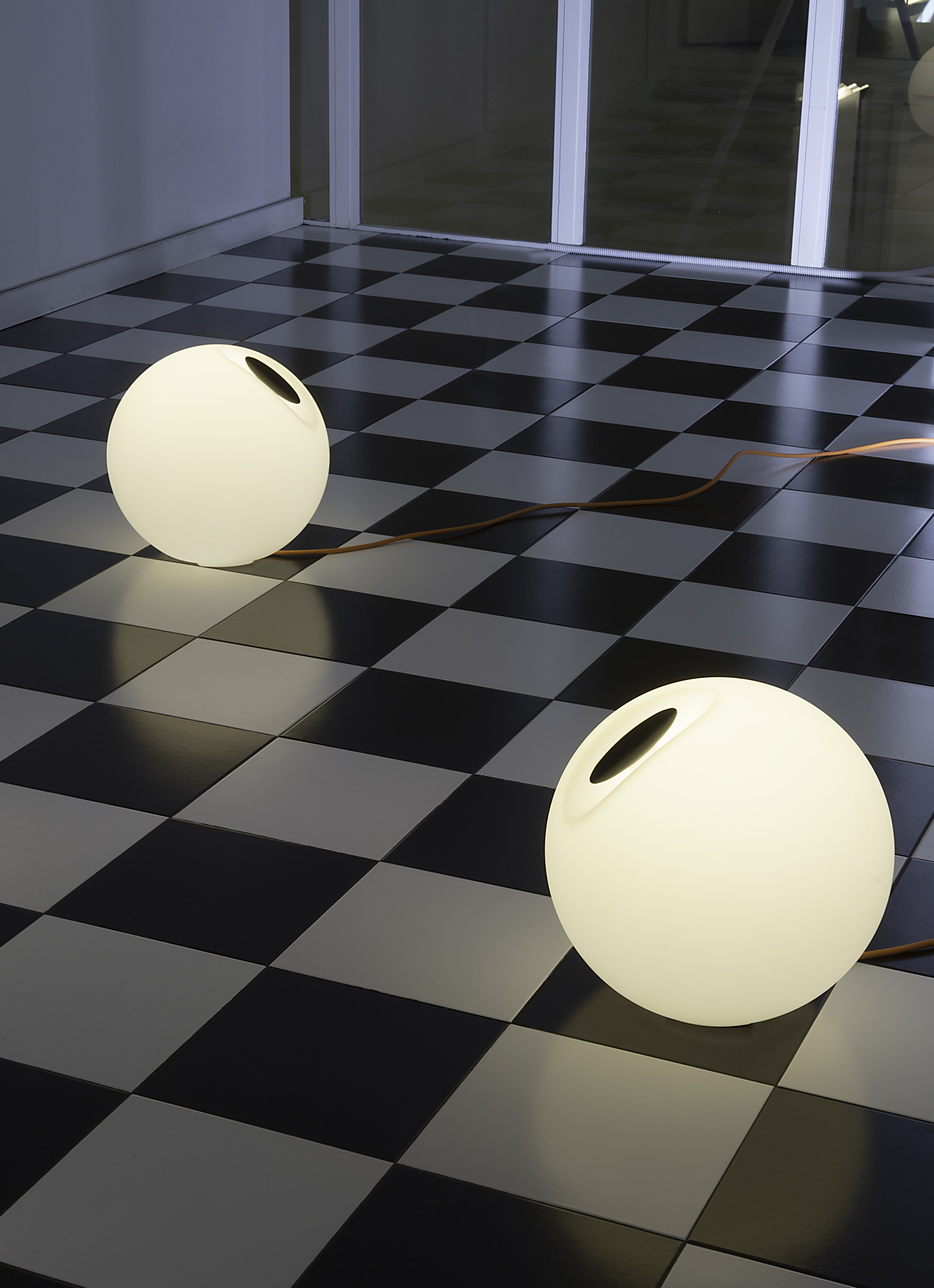 Stehlampe für den Außenbereich BOWL in Weiß