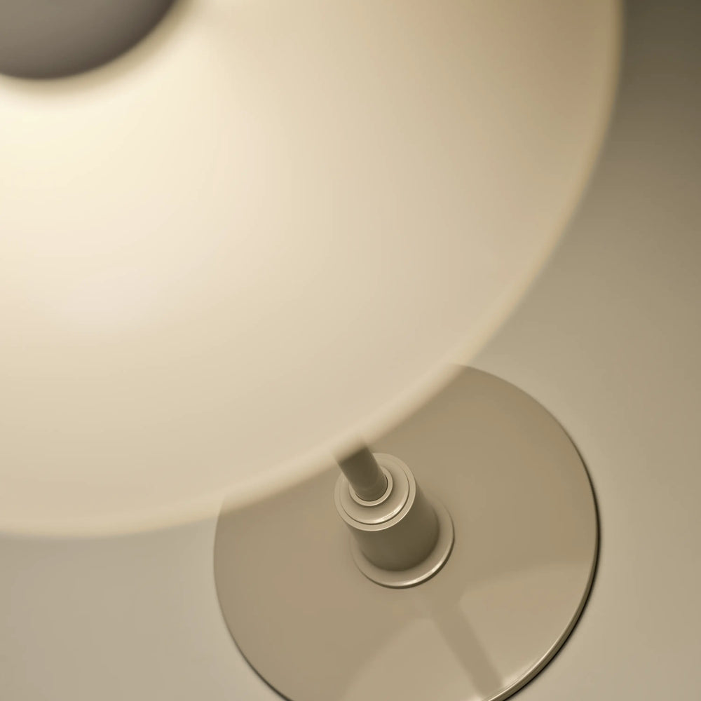 Tischlampe PH 2/1 weiß mit beigem Fuß