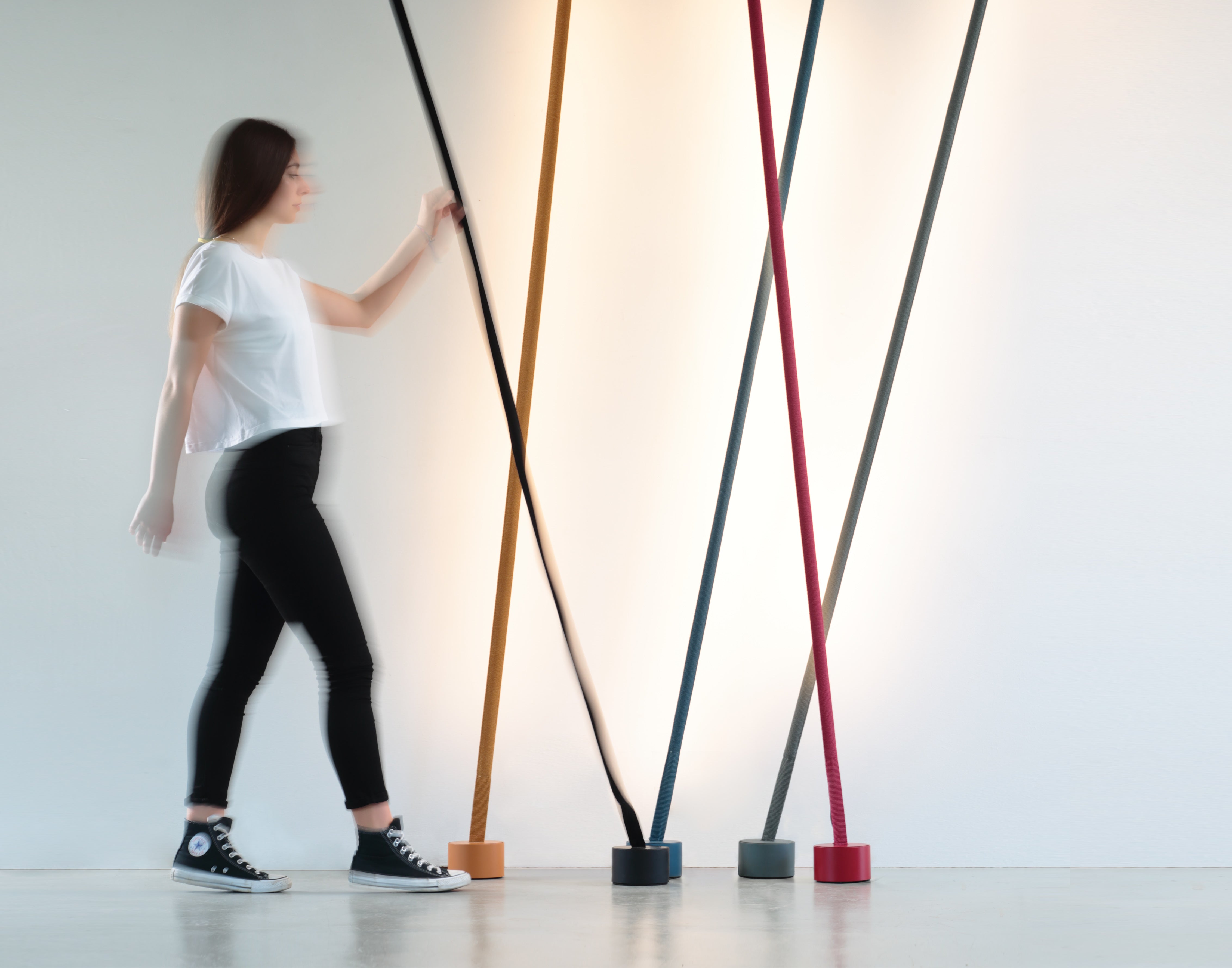 Stehlampe ELASTICA blau