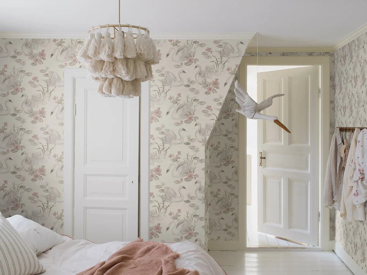 Children's wallpaper with a floral and animal motif LILY SWAN cream