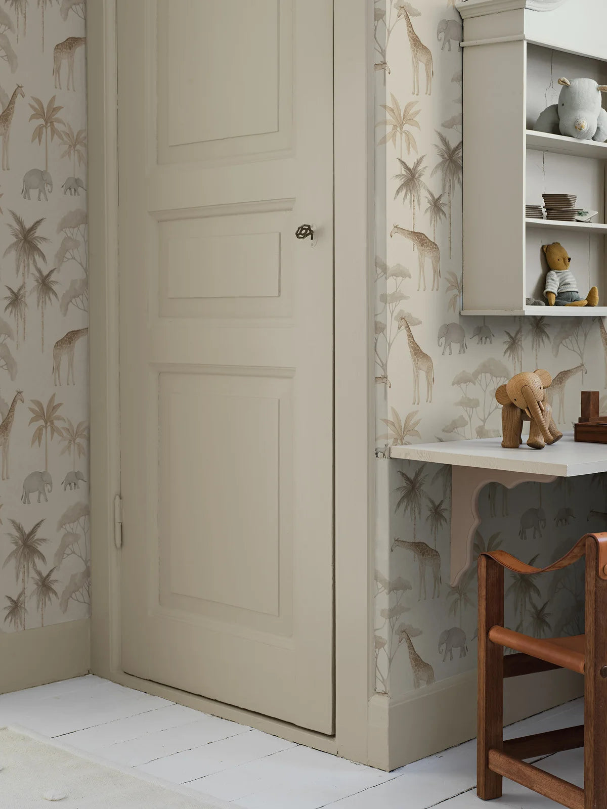 Children's wallpaper with a plant and animal motif SAVANNAH beige