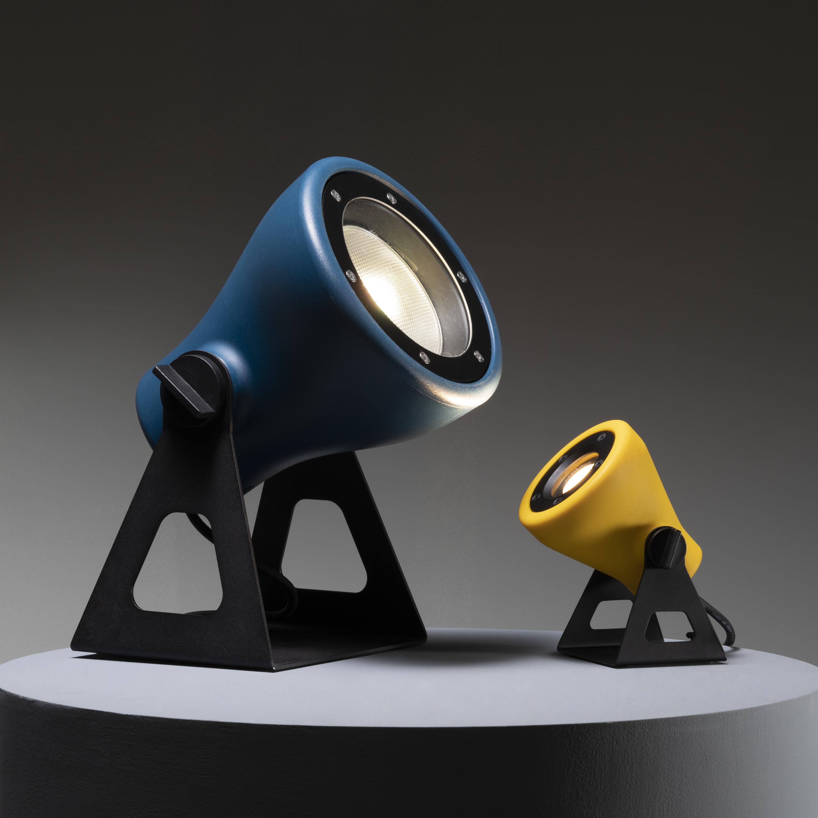 Lampa zewnętrzna podłogowa FROG niebieski