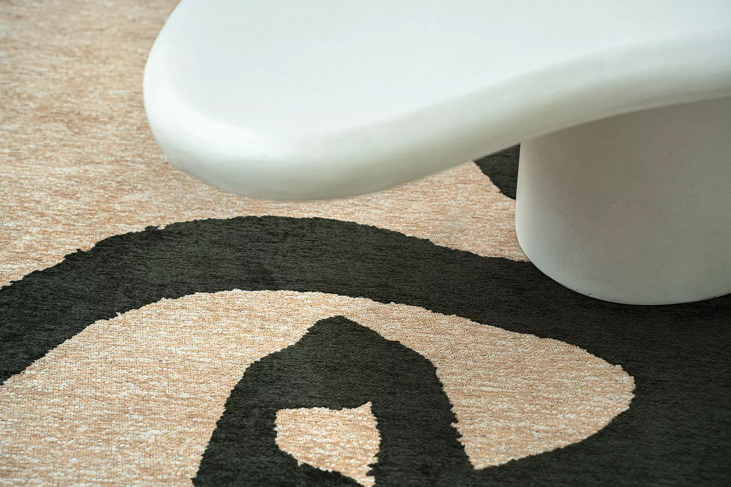Runder Teppich RIBBON beige mit dunkelgrün