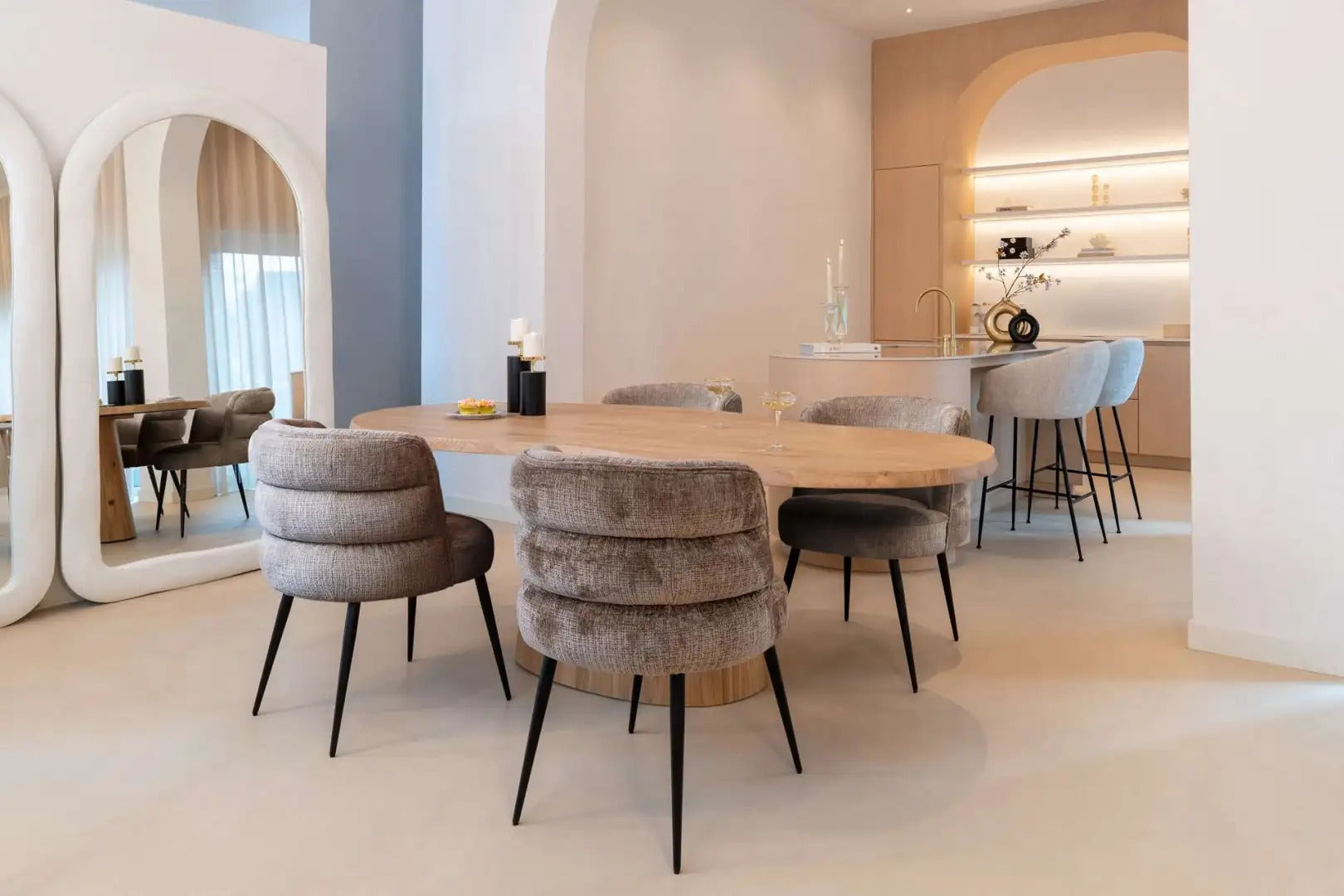 Ovaler Tisch FICTUS beige