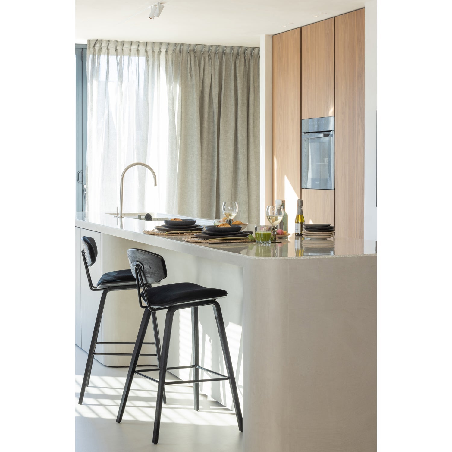 Senn Black Bar Stuhl