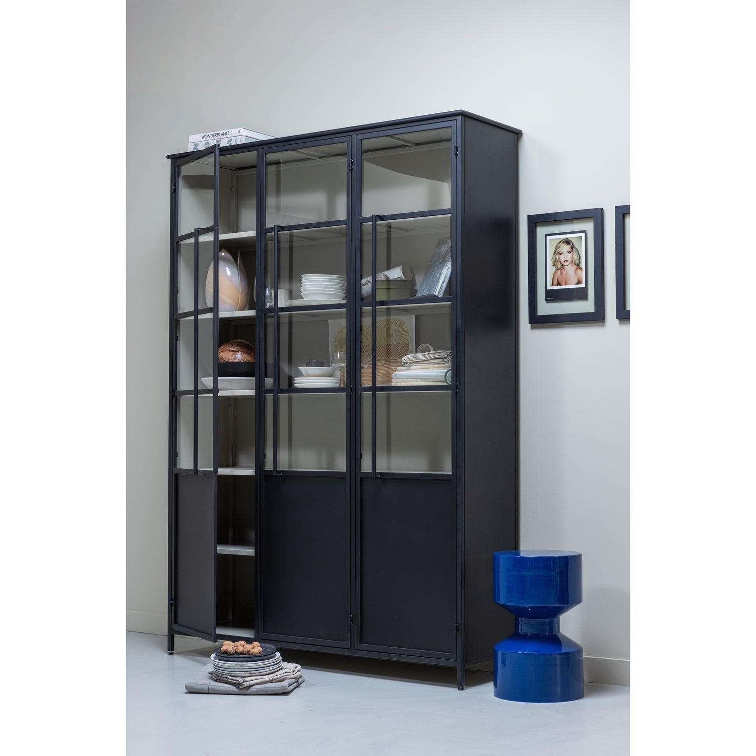Vitrine mit 3 Türen EXHIBIT schwarz