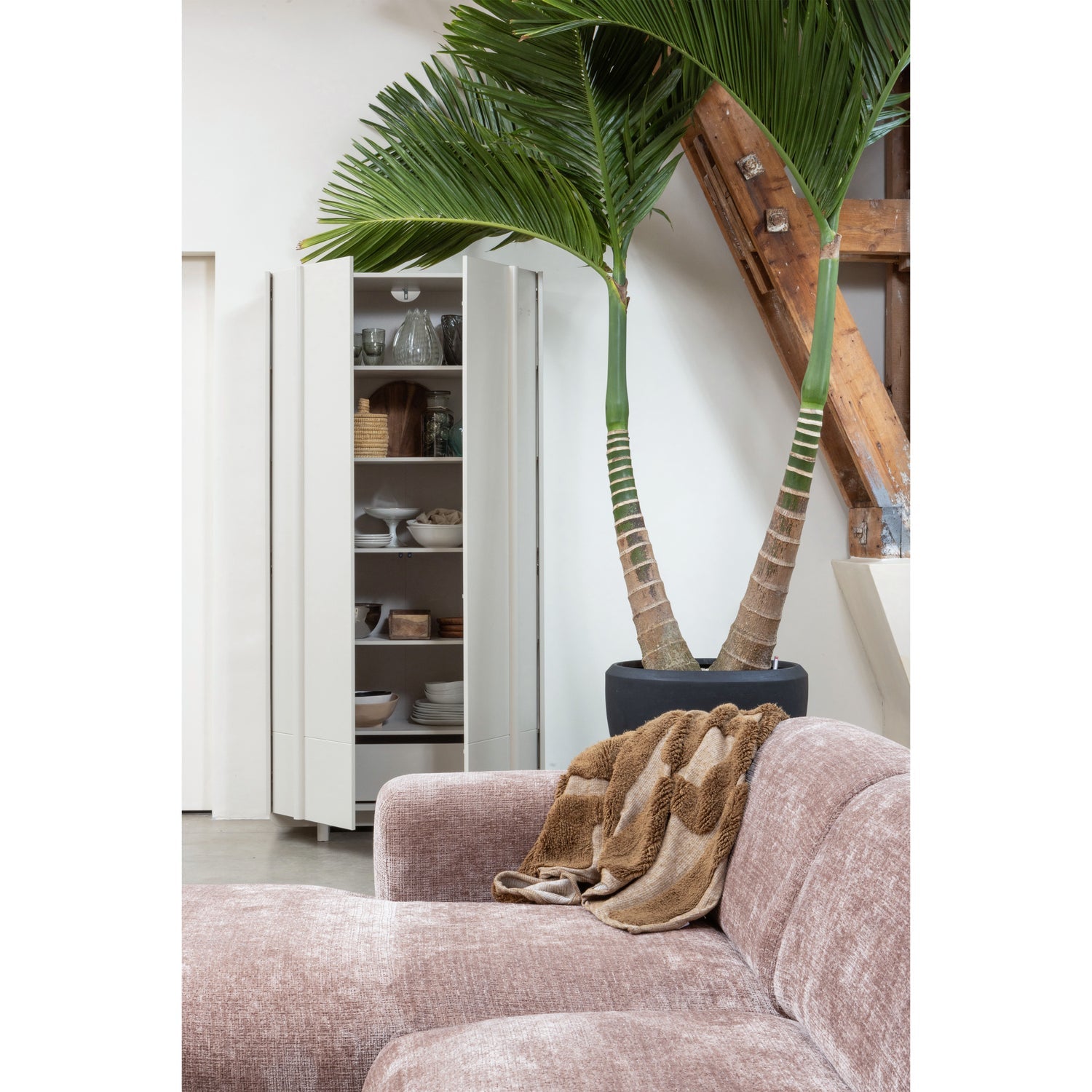 Right-facing panoramic corner sofa CLOUD pink