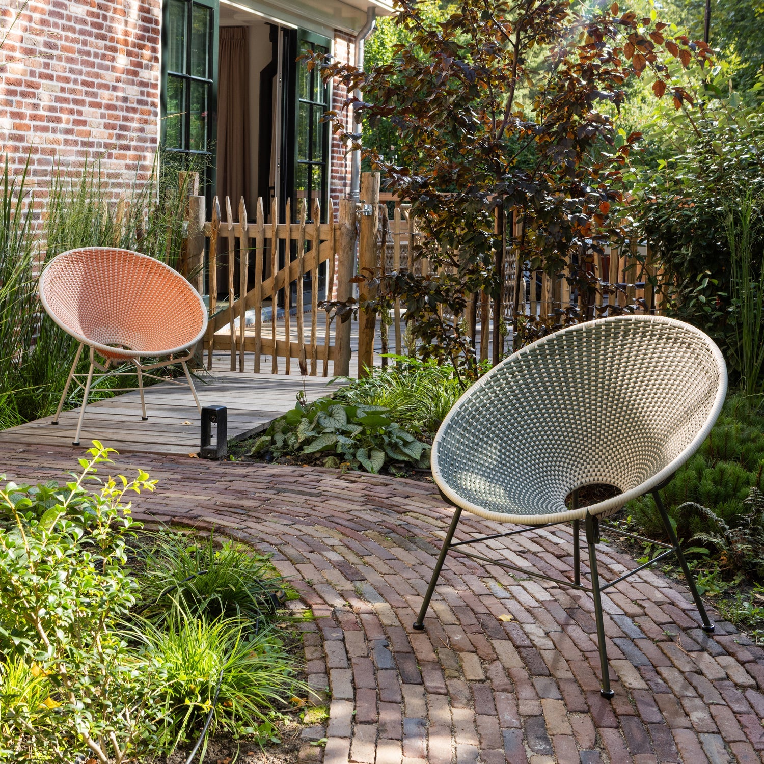 KAZOUN Green Garden Armchair with Black Base