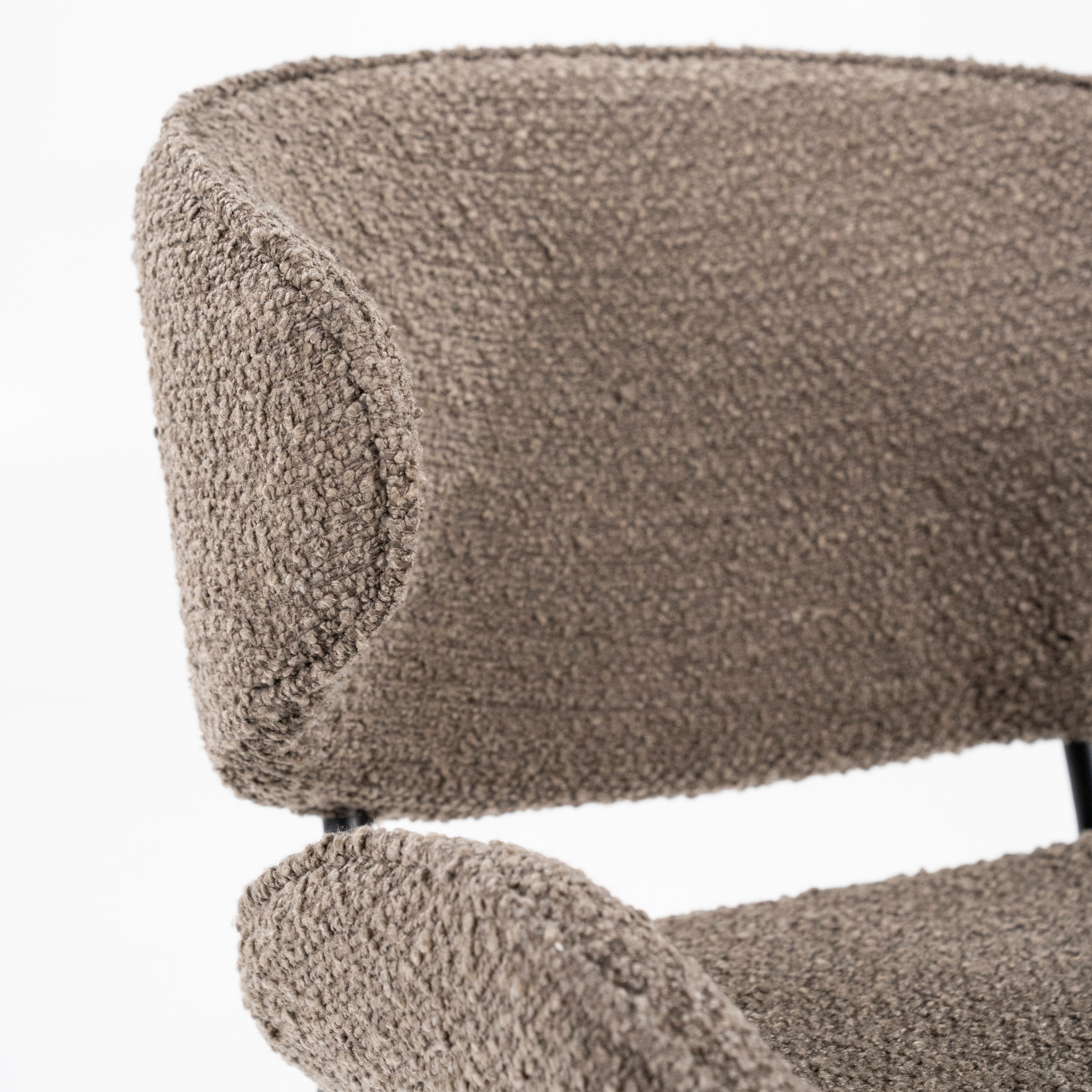 TESS Chair brown with black base