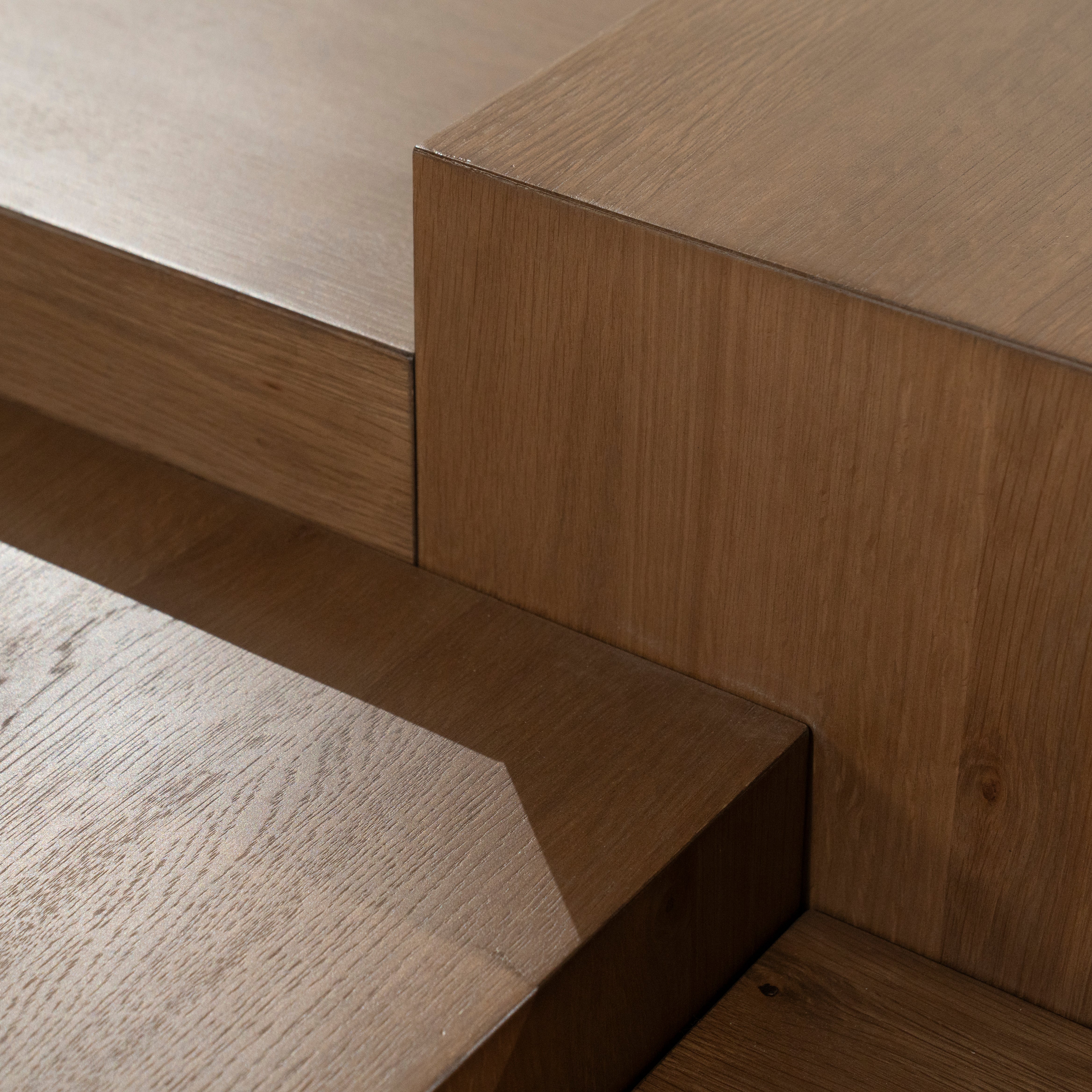 QUINTEN Dark Oak Veneer Coffee Table