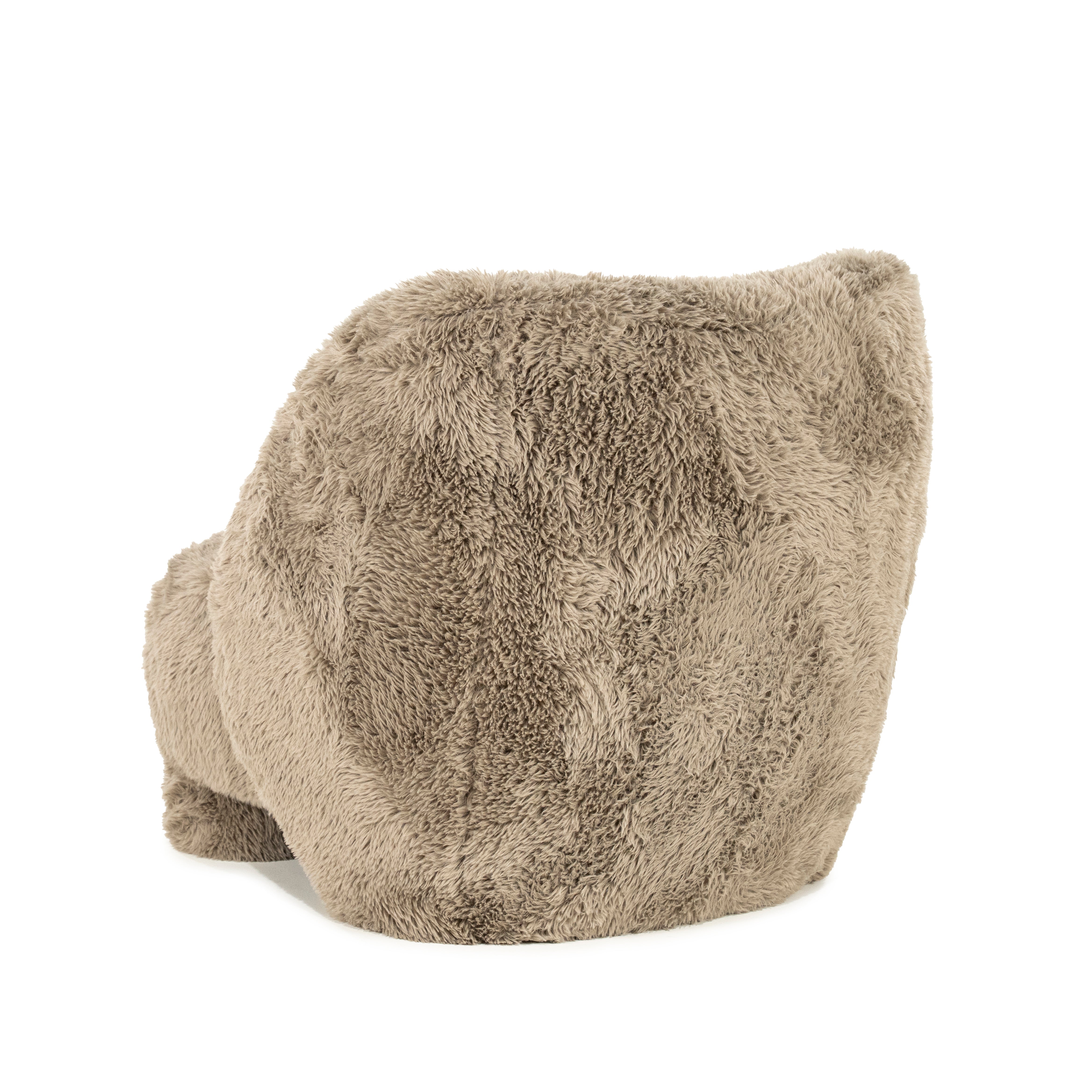 Fotel SAMSON aus taupe-farbenem Fell