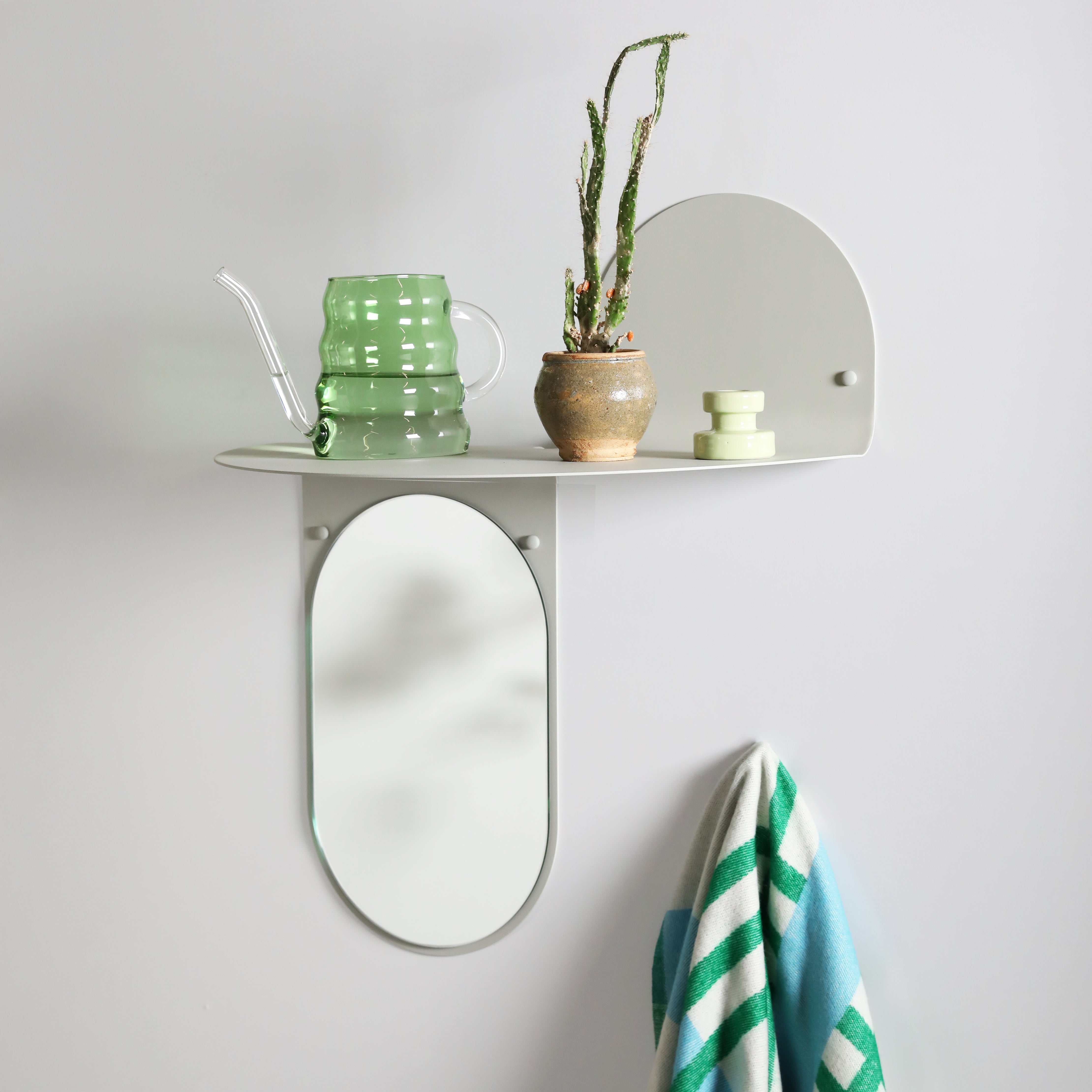 Wandspiegel mit Regal FLIP grau