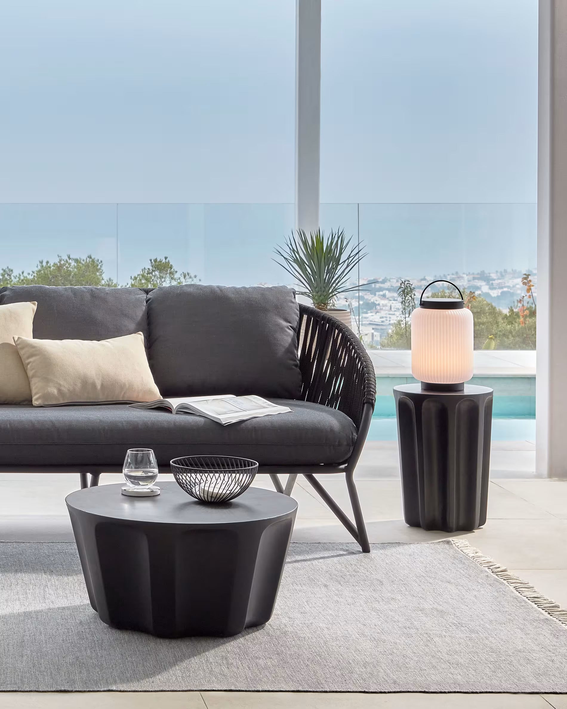 VILANDRA black garden table