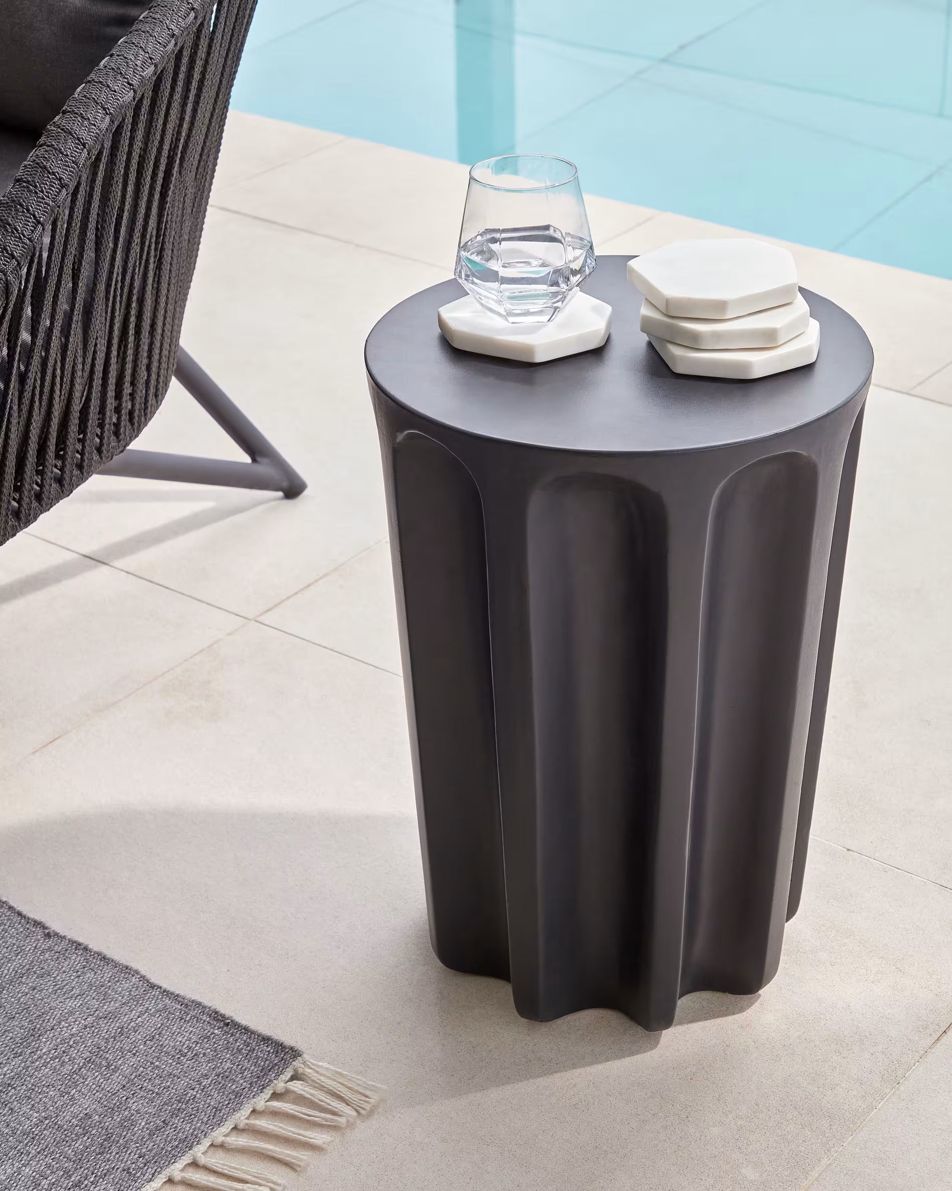 VILANDRA black garden table