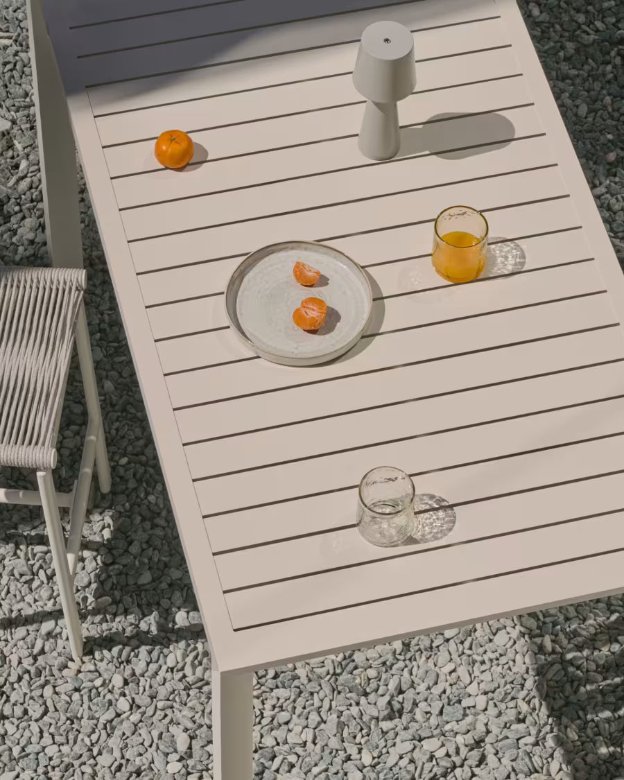 CULIP White Outdoor Bar Table