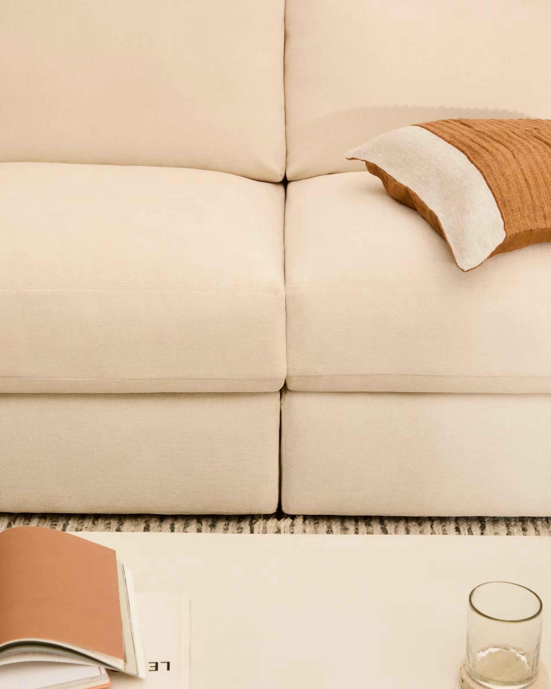 Rechtes 4-Sitzer-Ecksofa ALEA aus ecrufarbenem Chenille
