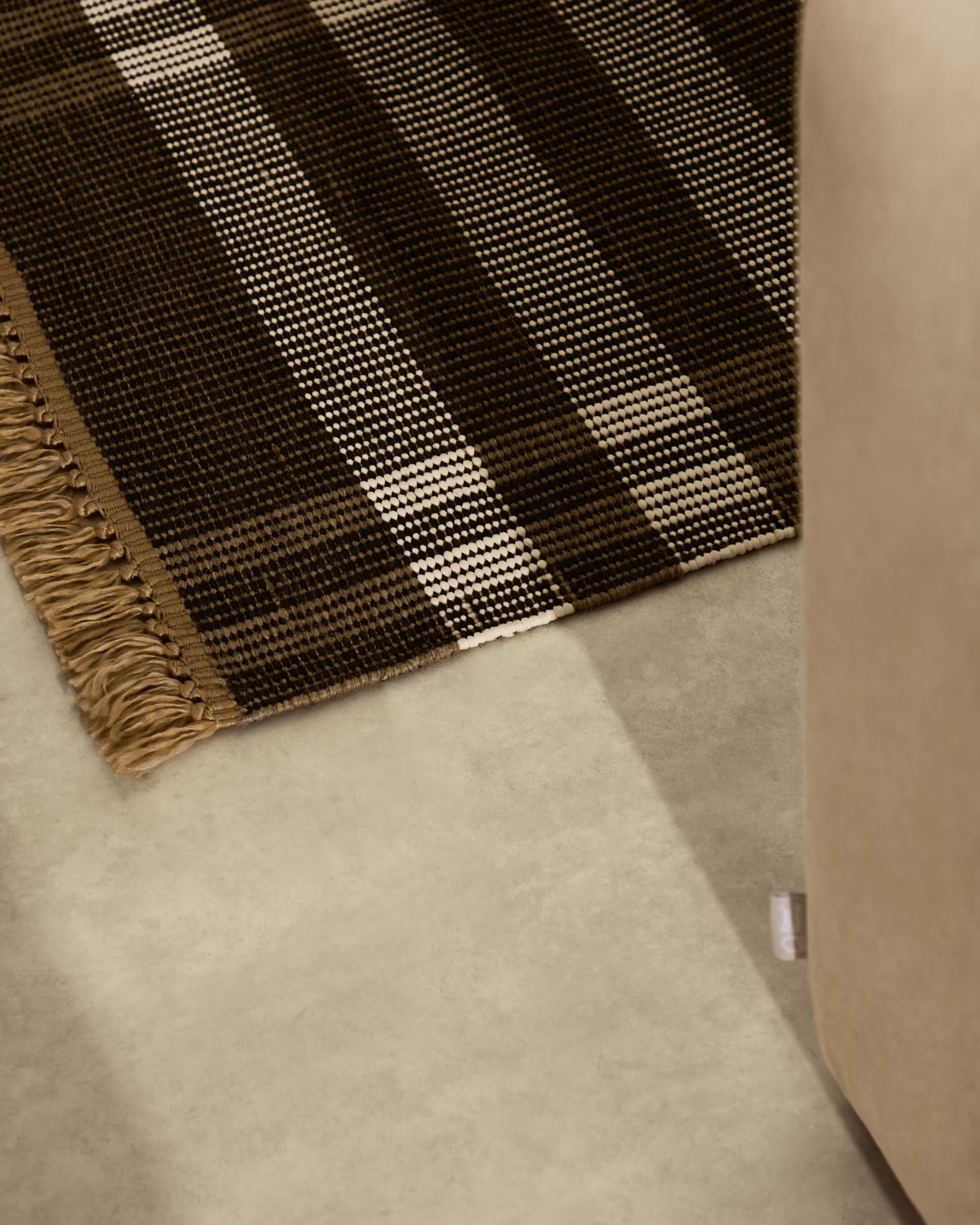 BARANI rug brown check