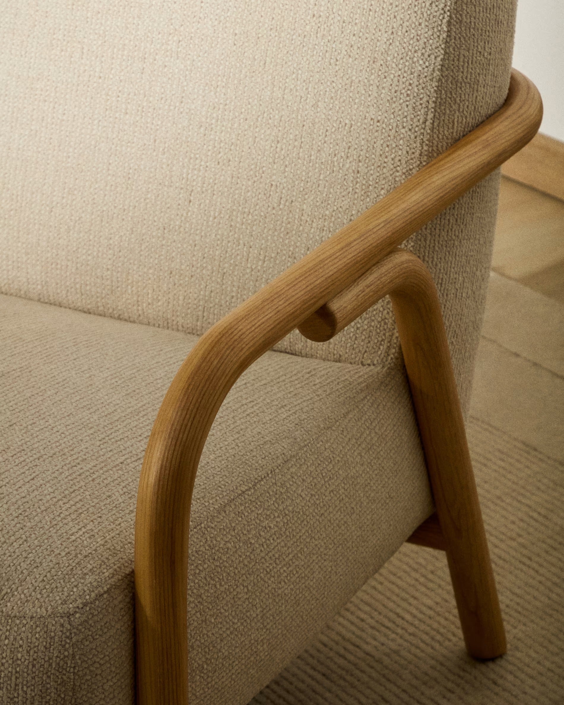 Beige SYLO armchair with ash base