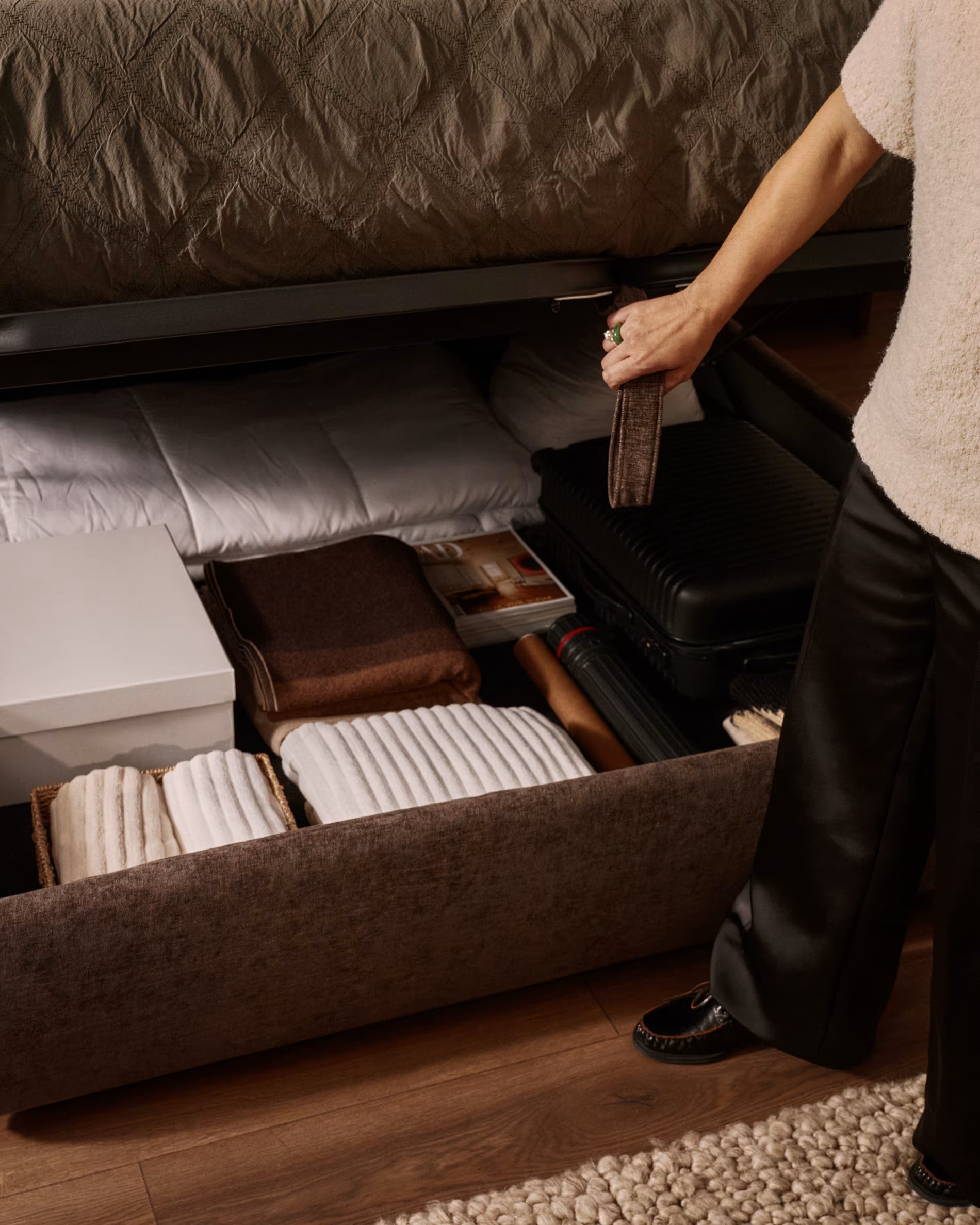 Bett mit Bettkasten DAFRA braunes Chenille