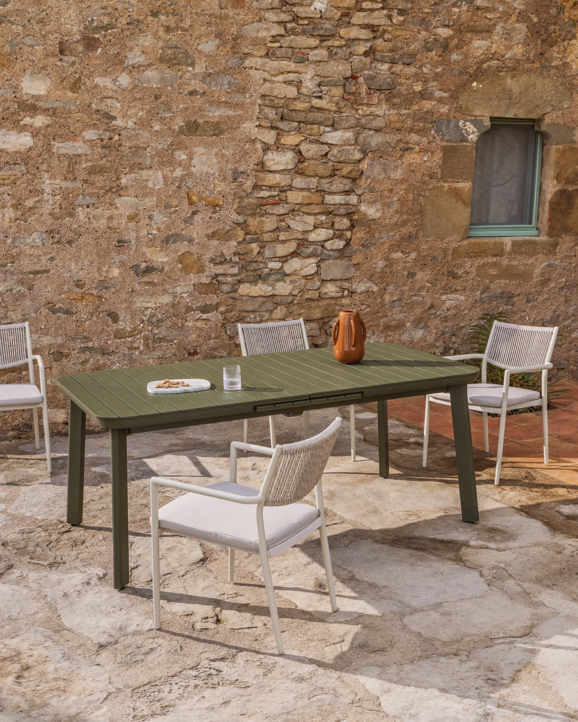 ARGASI ecru garden chair