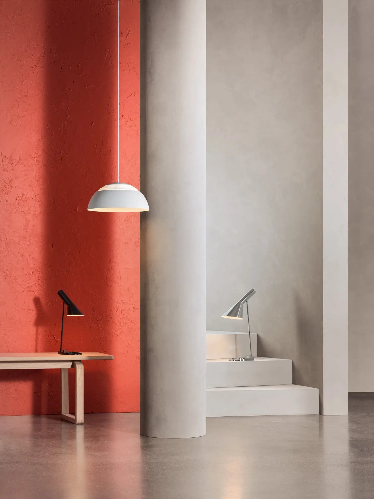 Lampa stołowa AJ MINI polerowana stal nierdzewna – Louis Poulsen