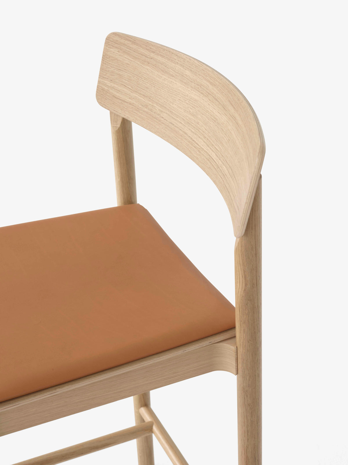 Hocker BETTY lackiertes Eichenholz mit gepolsterter Sitzfläche