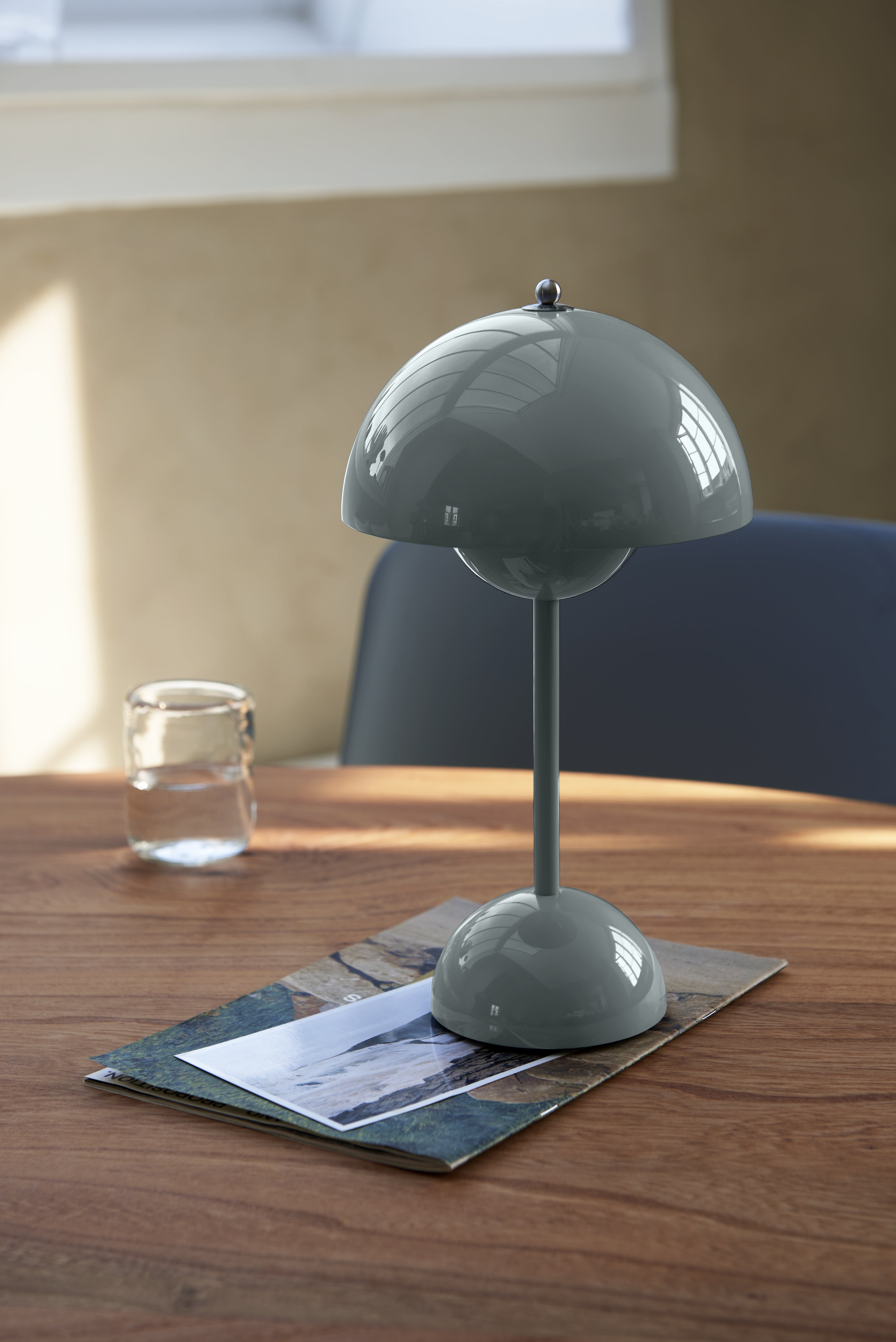 Tragbare Lampe FLOWERPOT VP9 in Grau-Blau